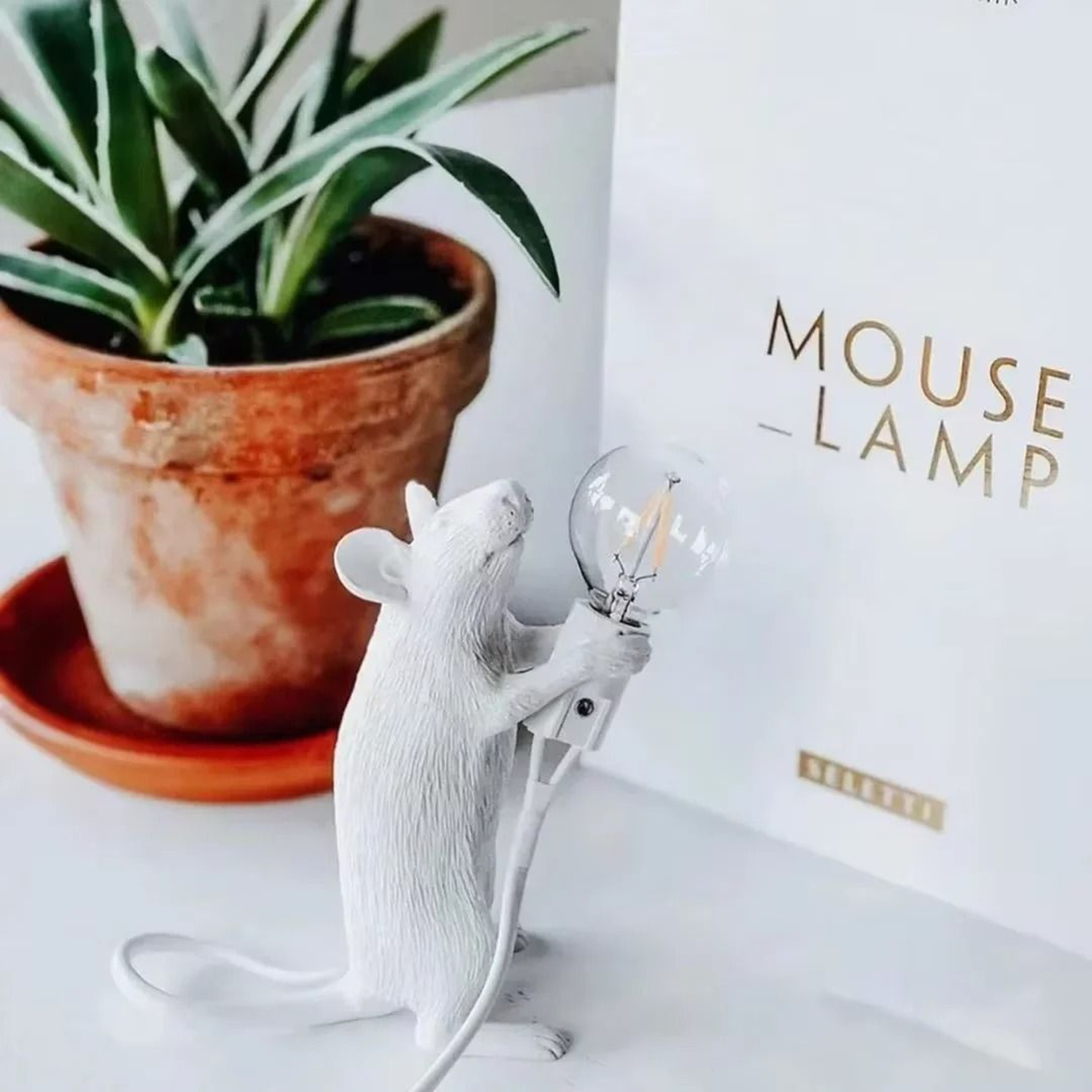 Nordic Resin Mouse Table Lamp Set Modern Bedside  Desk Decor Light 6
