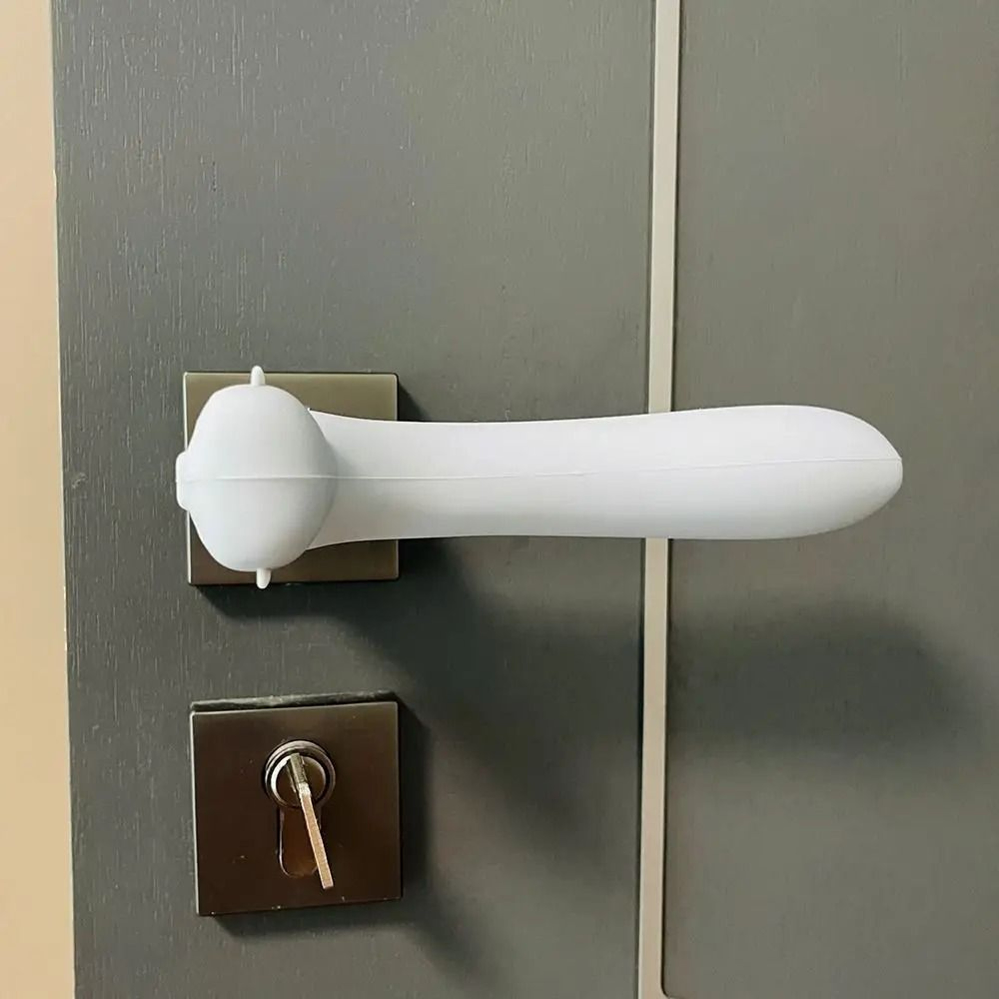 Cute Silicone AntiCollision Door Handle Cover  Baby Safety Protector 7