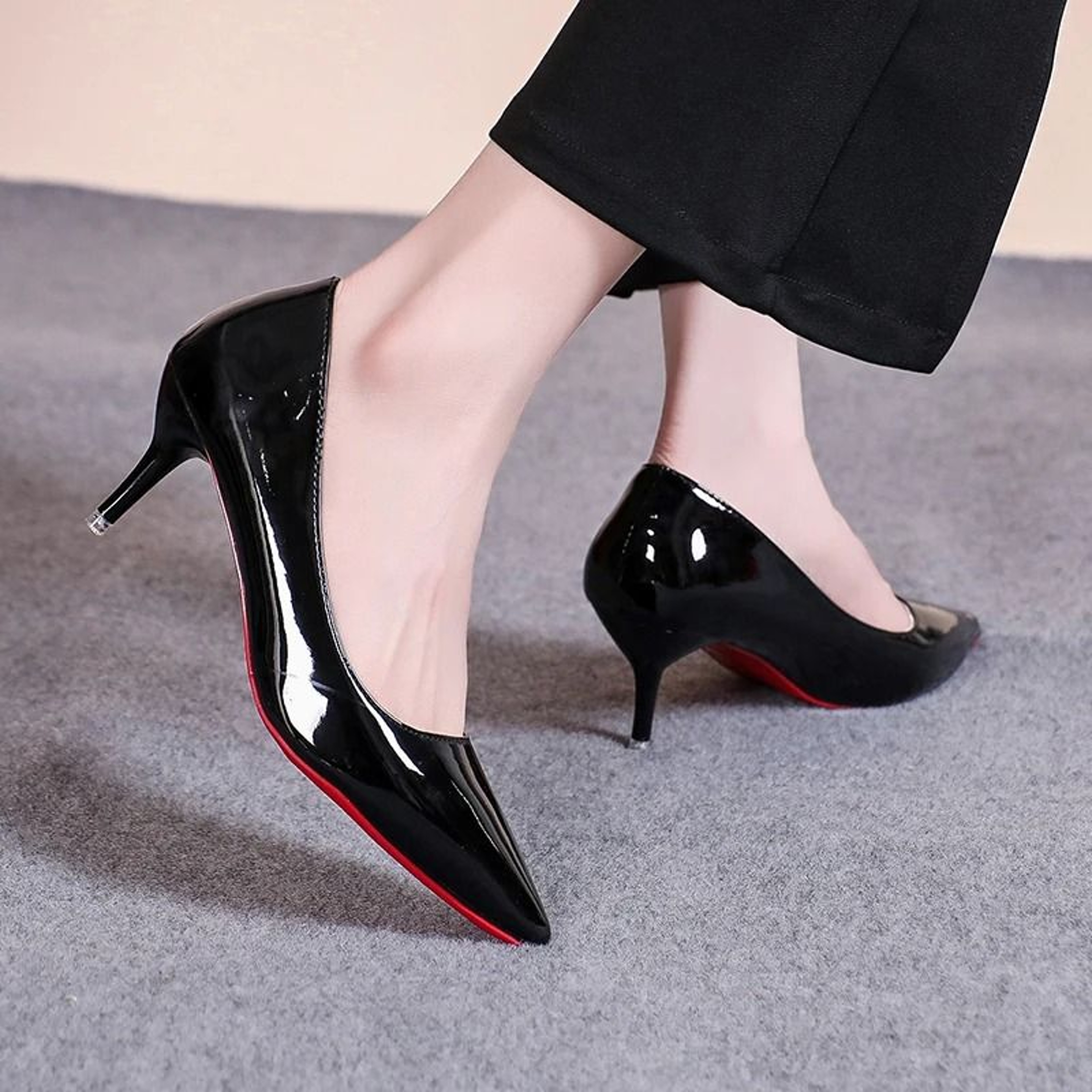 Classic Red Sole Pointed Toe Black Patent Leather Stiletto Pumps 4