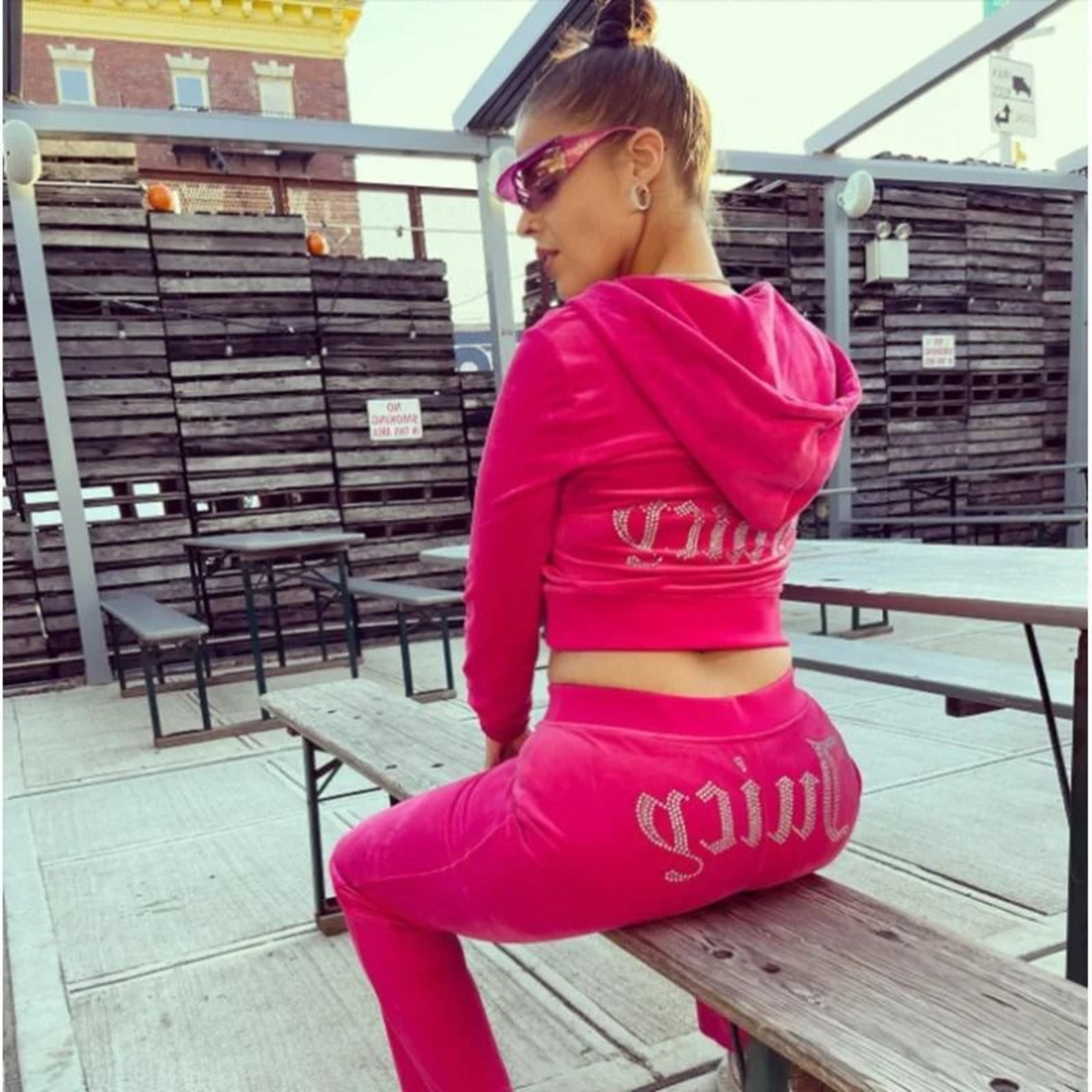 Womens Rhinestone Velvet Zip Hoodie And Sweatpants Tracksuit Set 10