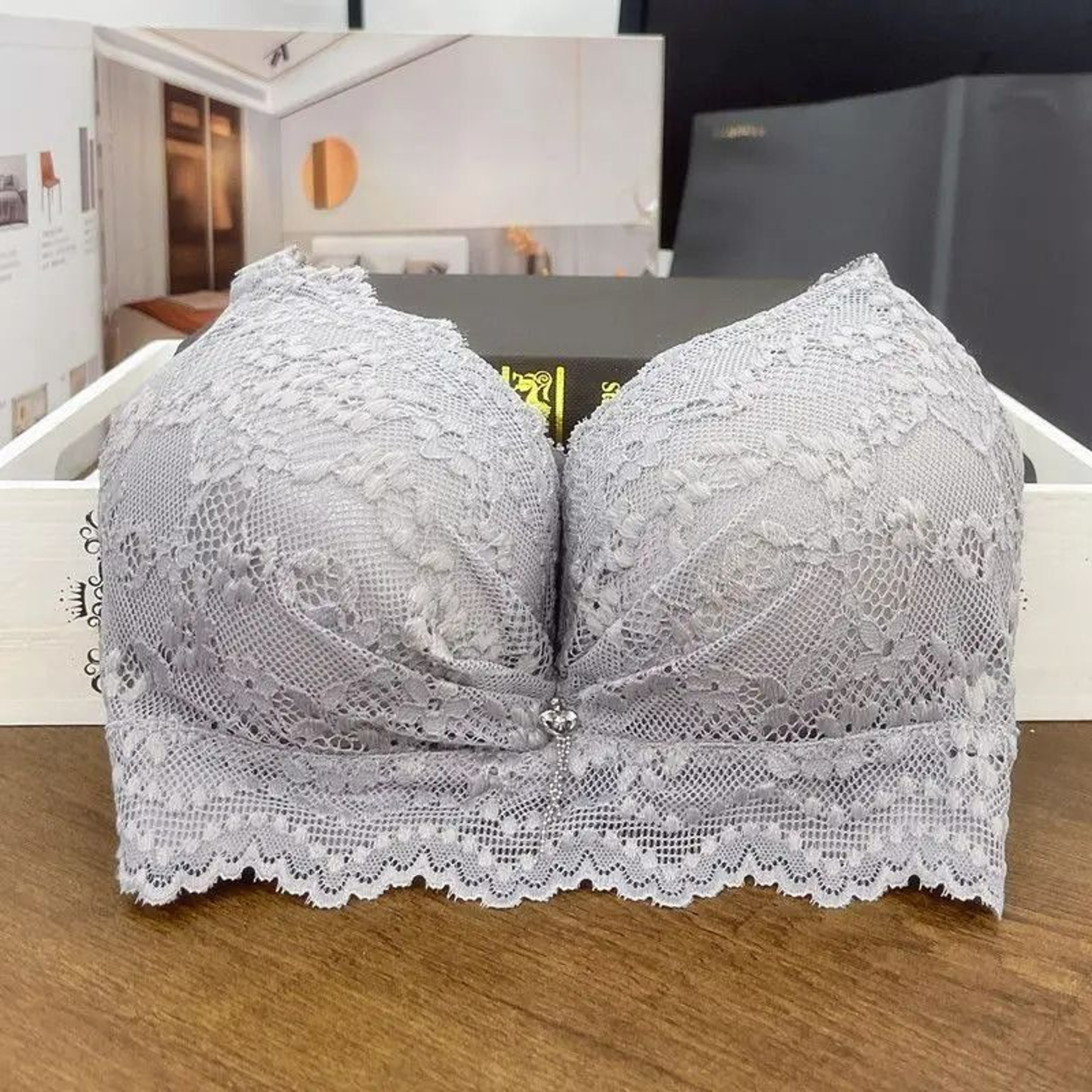 Extreme Lift Wireless Seamless Plunge PushUp Bra For Small Chests 12