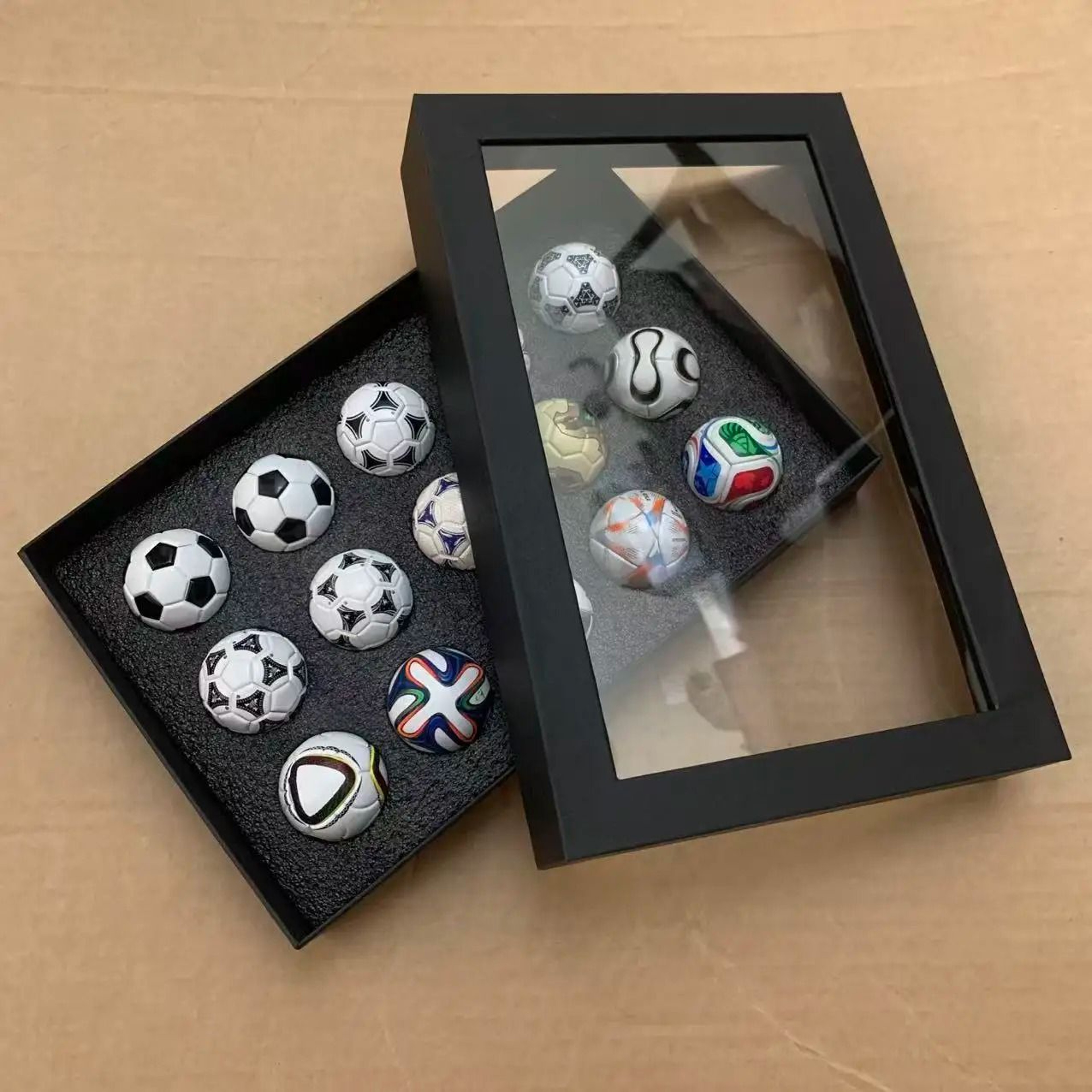 2026 World Soccer Cup Commemorative 15Piece Mini Ball Collection With Display Showcase 3