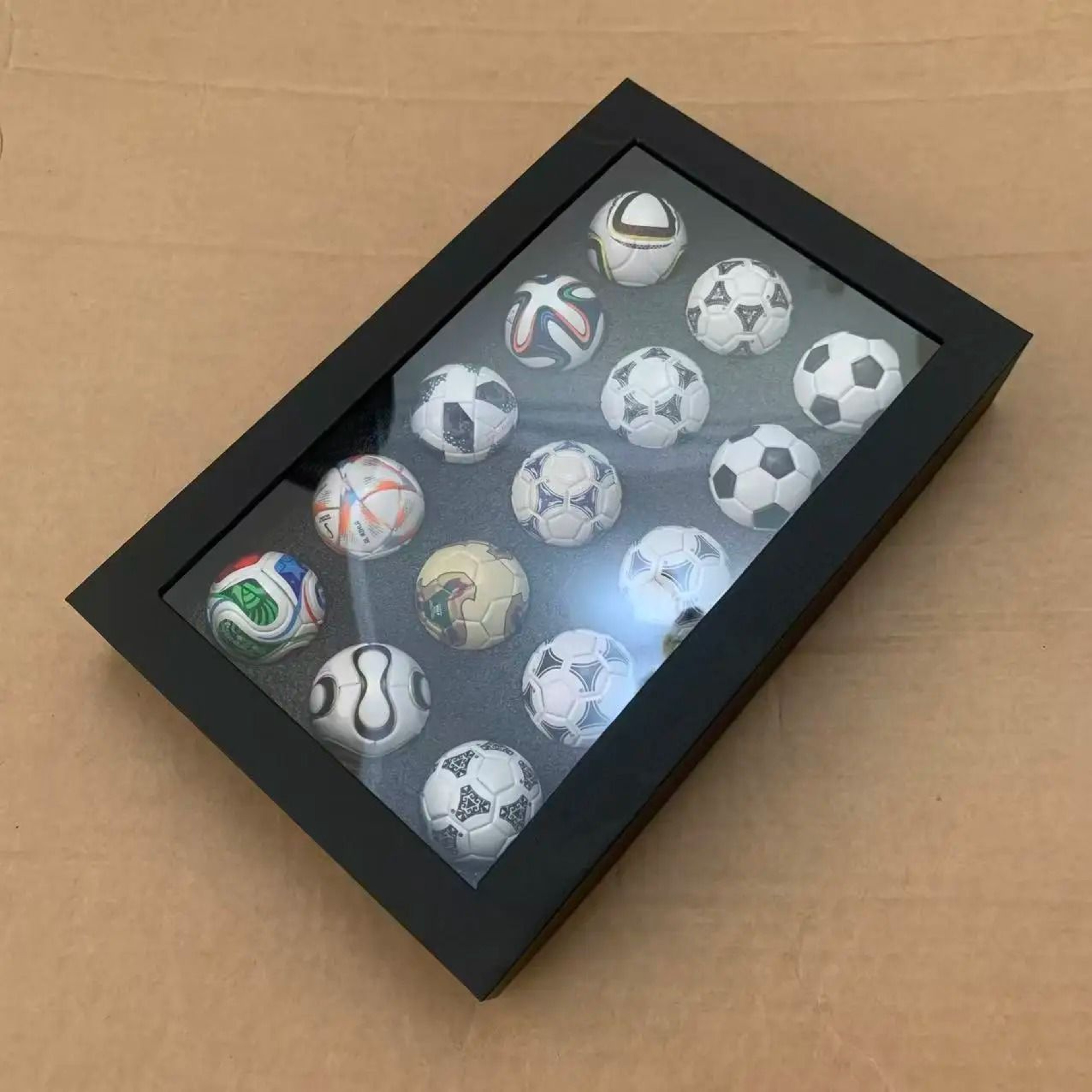 2026 World Soccer Cup Commemorative 15Piece Mini Ball Collection With Display Showcase 5