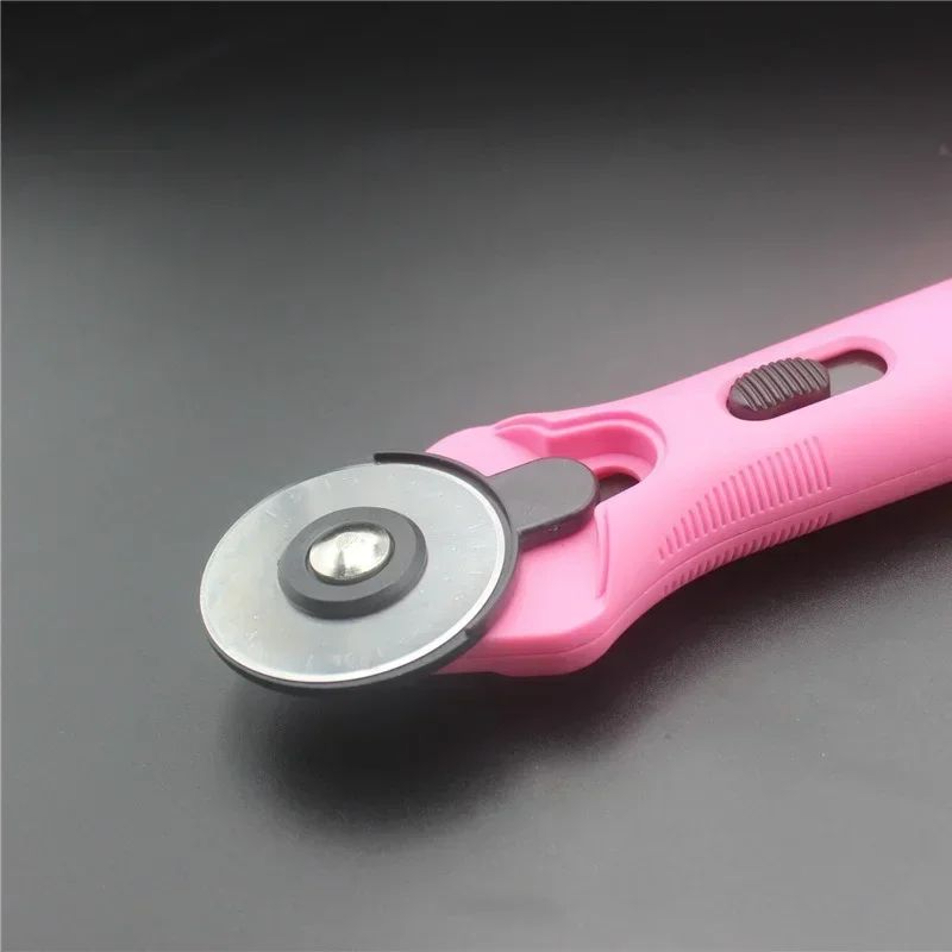 45mm Rotary Fabric Cutter Precision Quilting And Leather Cutting Tool 9
