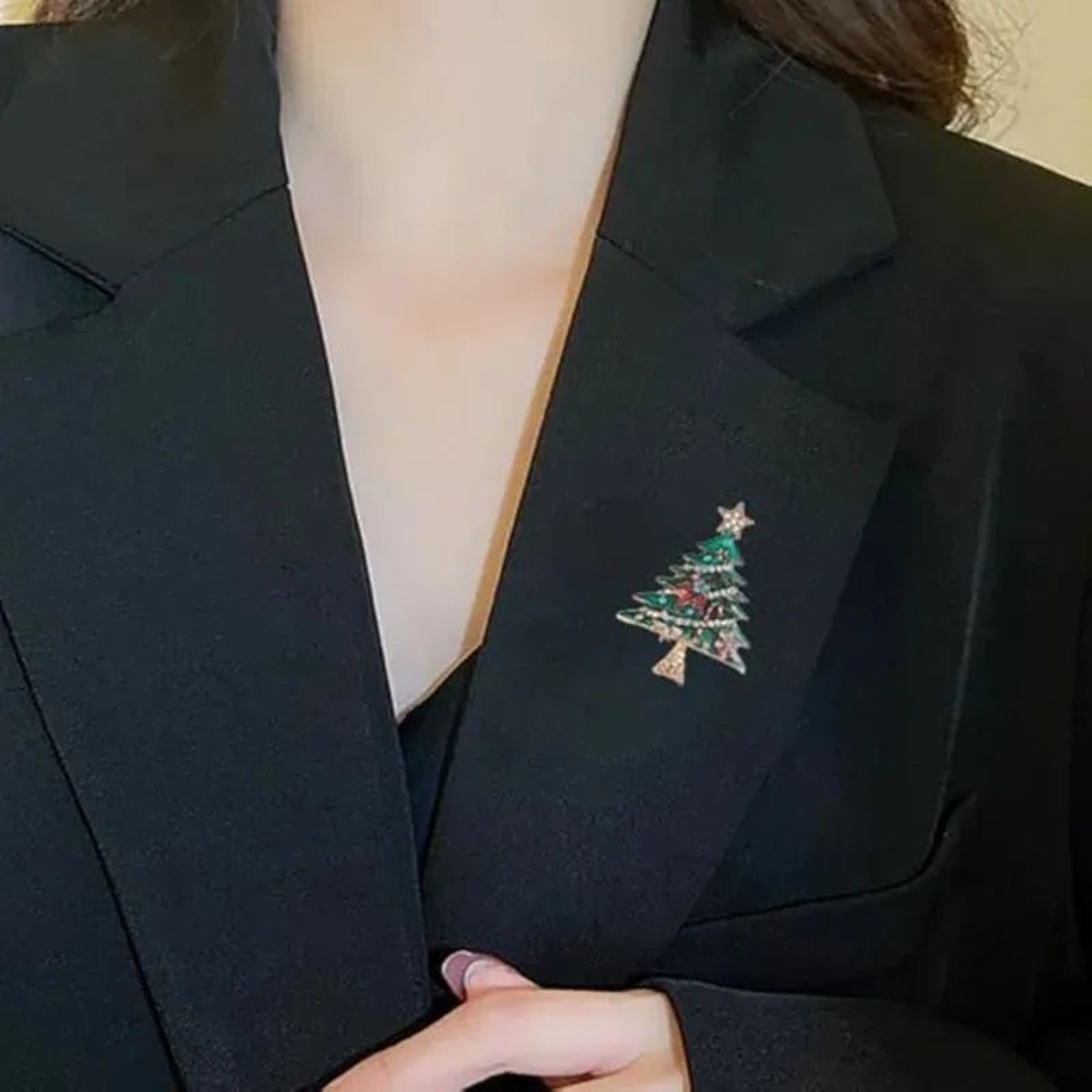 Christmas Tree Enamel Pin Brooch Holiday Lapel Pin Gift For Her And Him 0