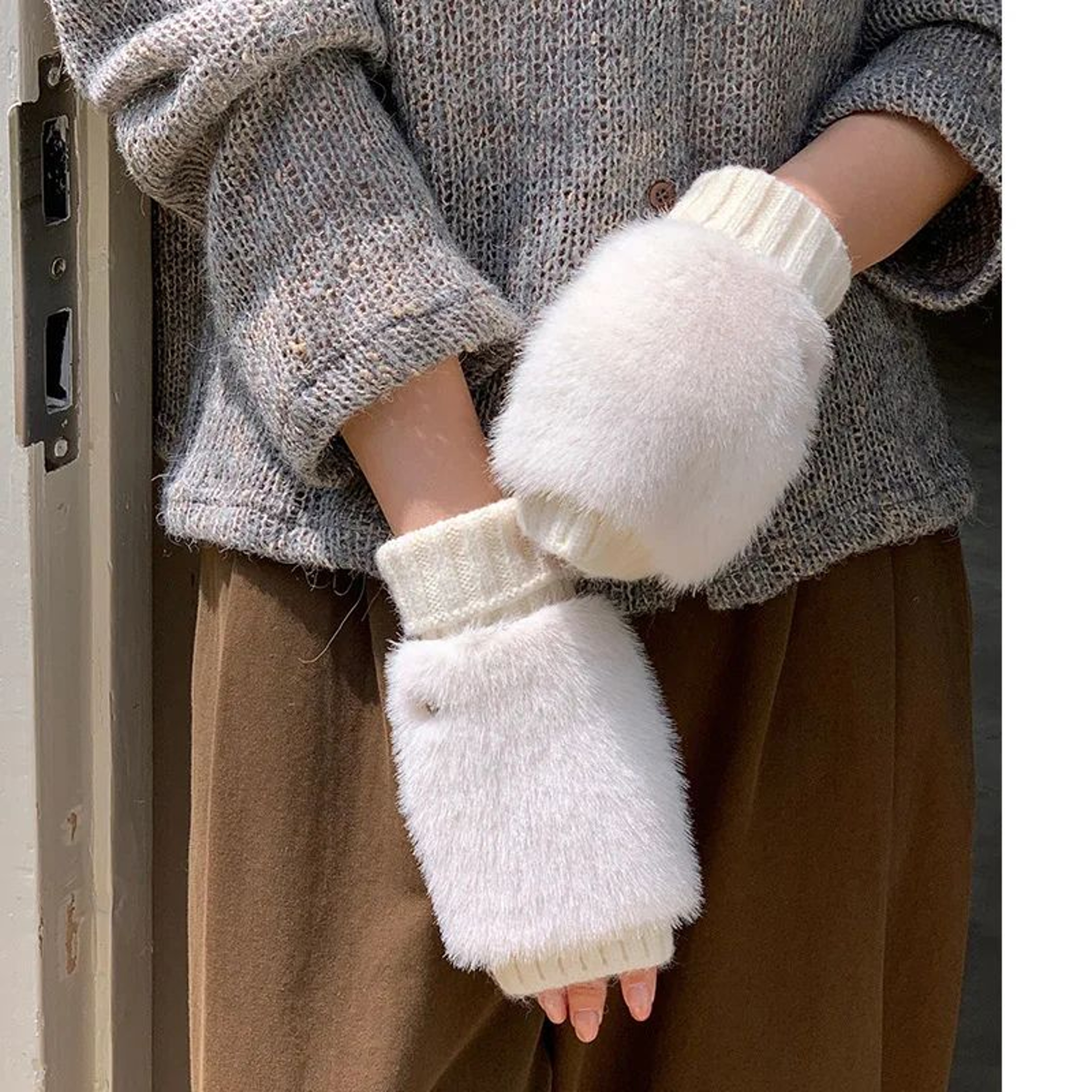 Womens Warm Suede Touchscreen Gloves 13