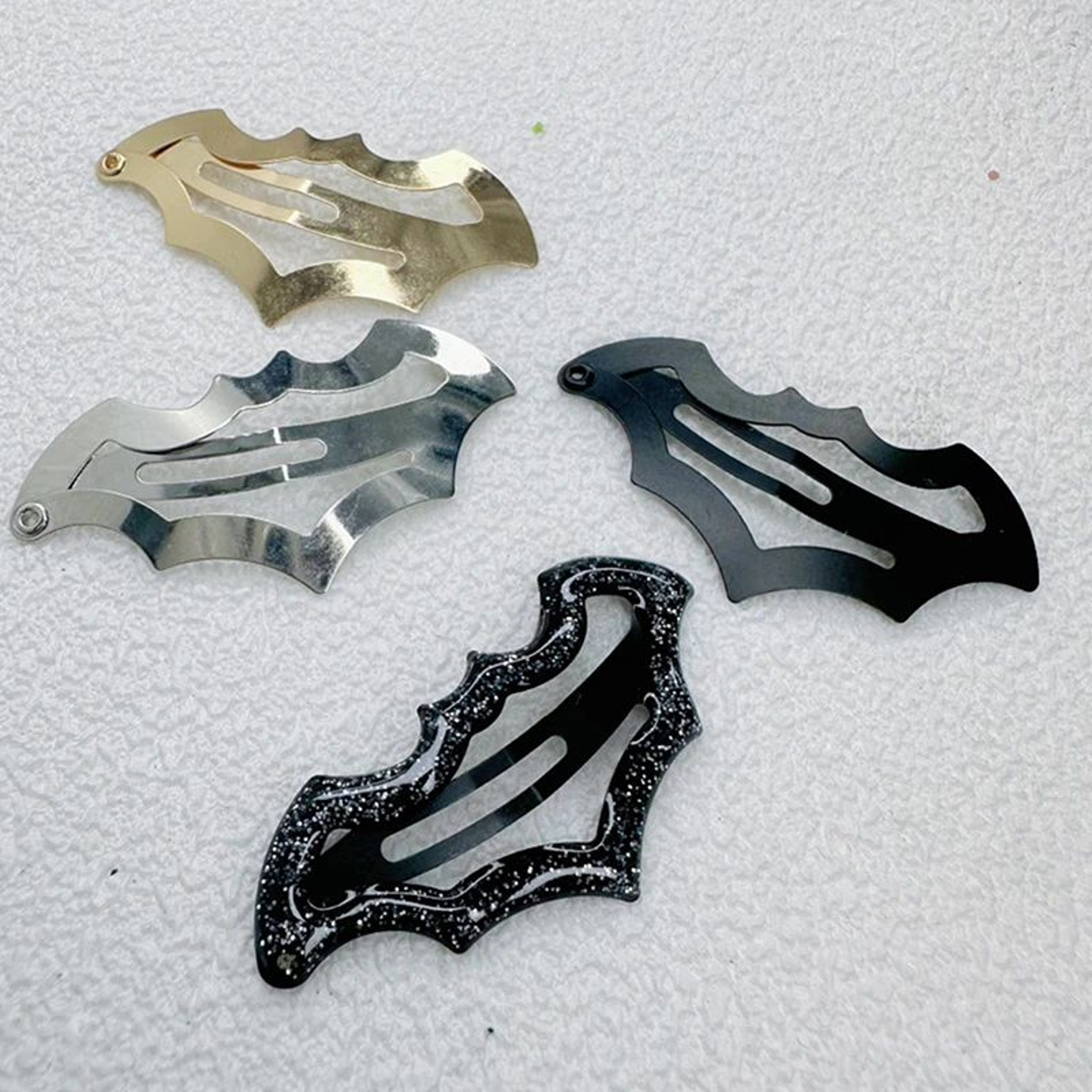 10 Piece Colorful Halloween Bat Hair Clips 3