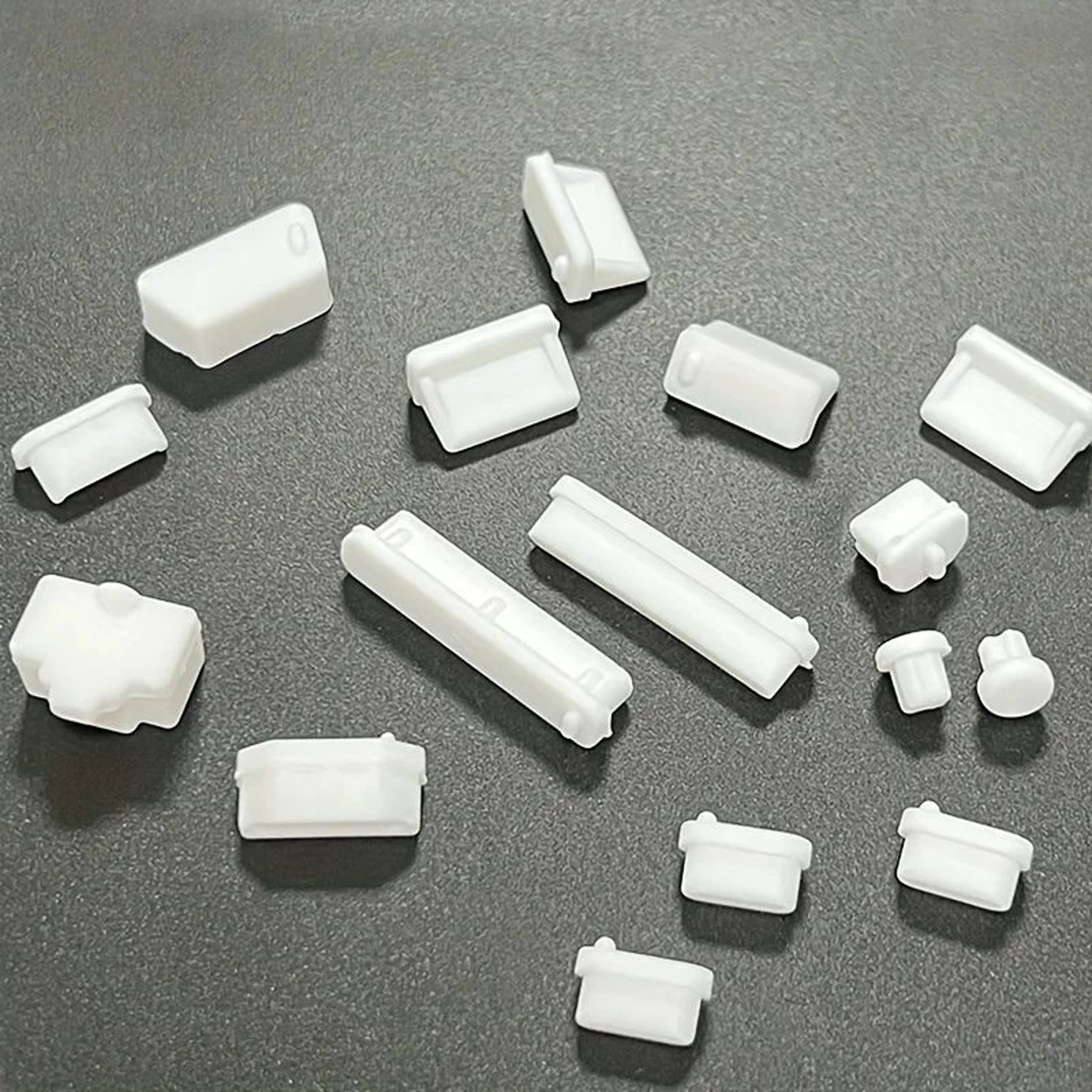 16 Piece Universal Laptop Port Dust Plug Set 6