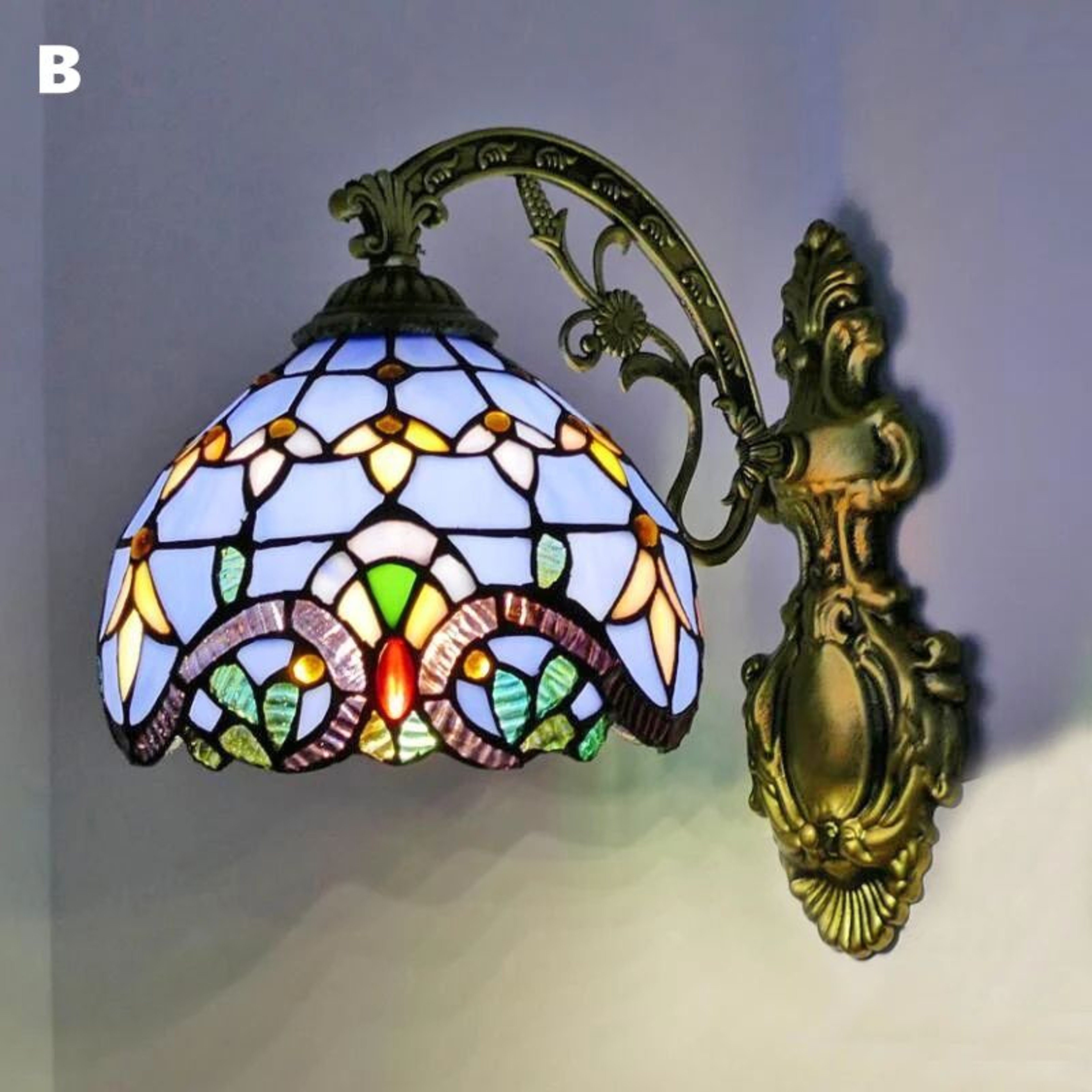 Vintage Tiffany Stained Glass Wall Sconce 7