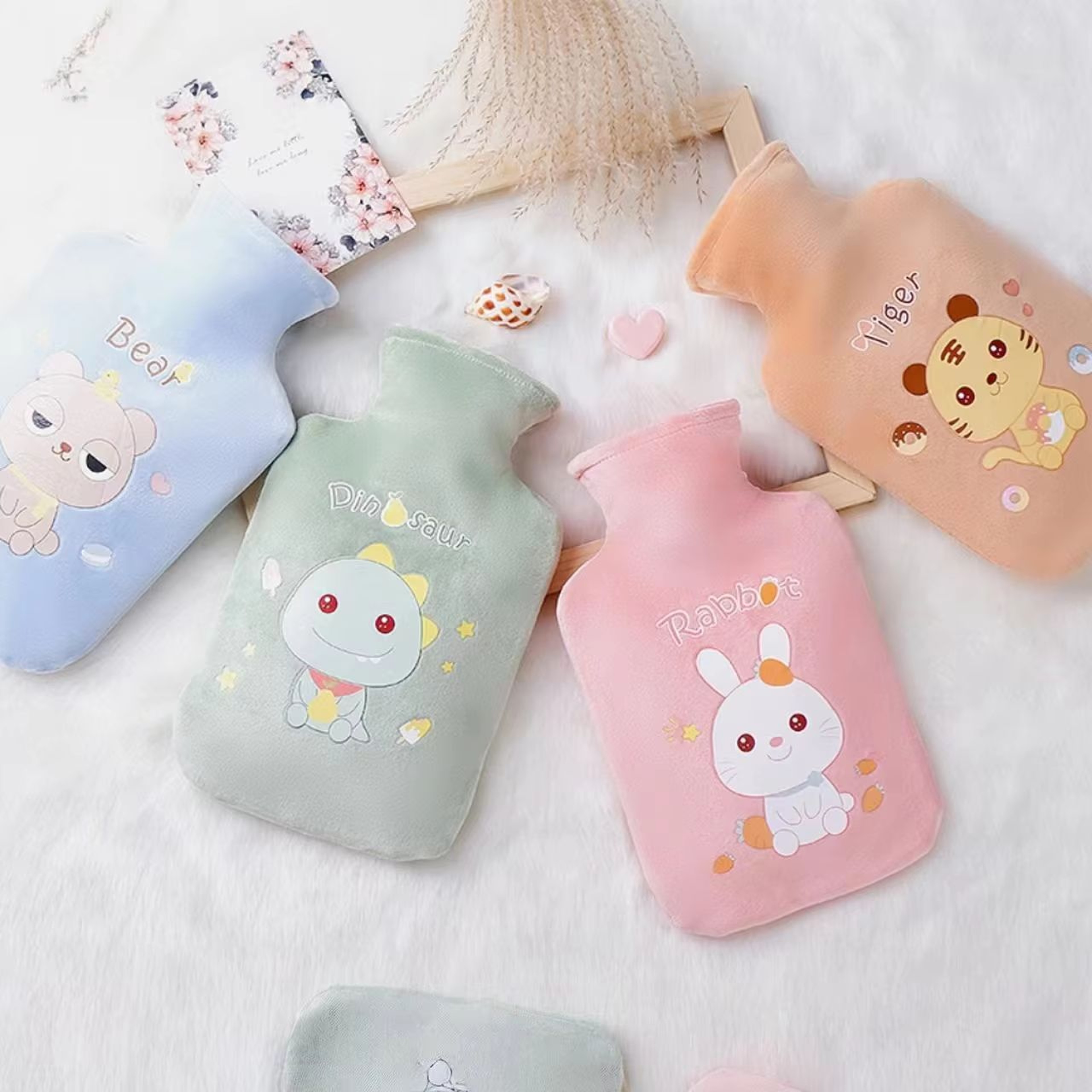 Thick PVC Insulated Hot Water Bottle ExplosionProof For LongLasting Warmth And HotCold Therapy 0