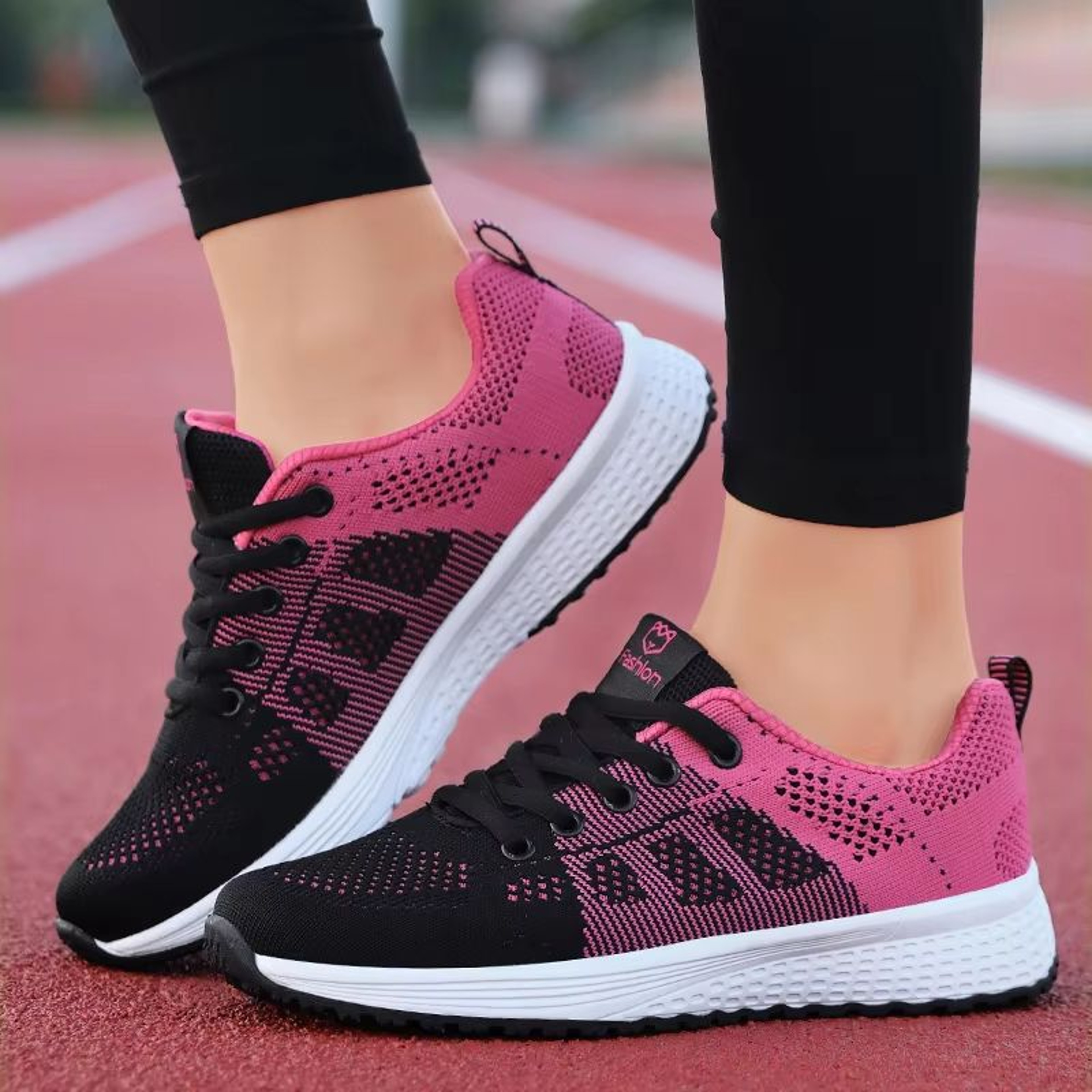 Womens Breathable Mesh Lace Up Walking Sneakers For Everyday Comfort 1