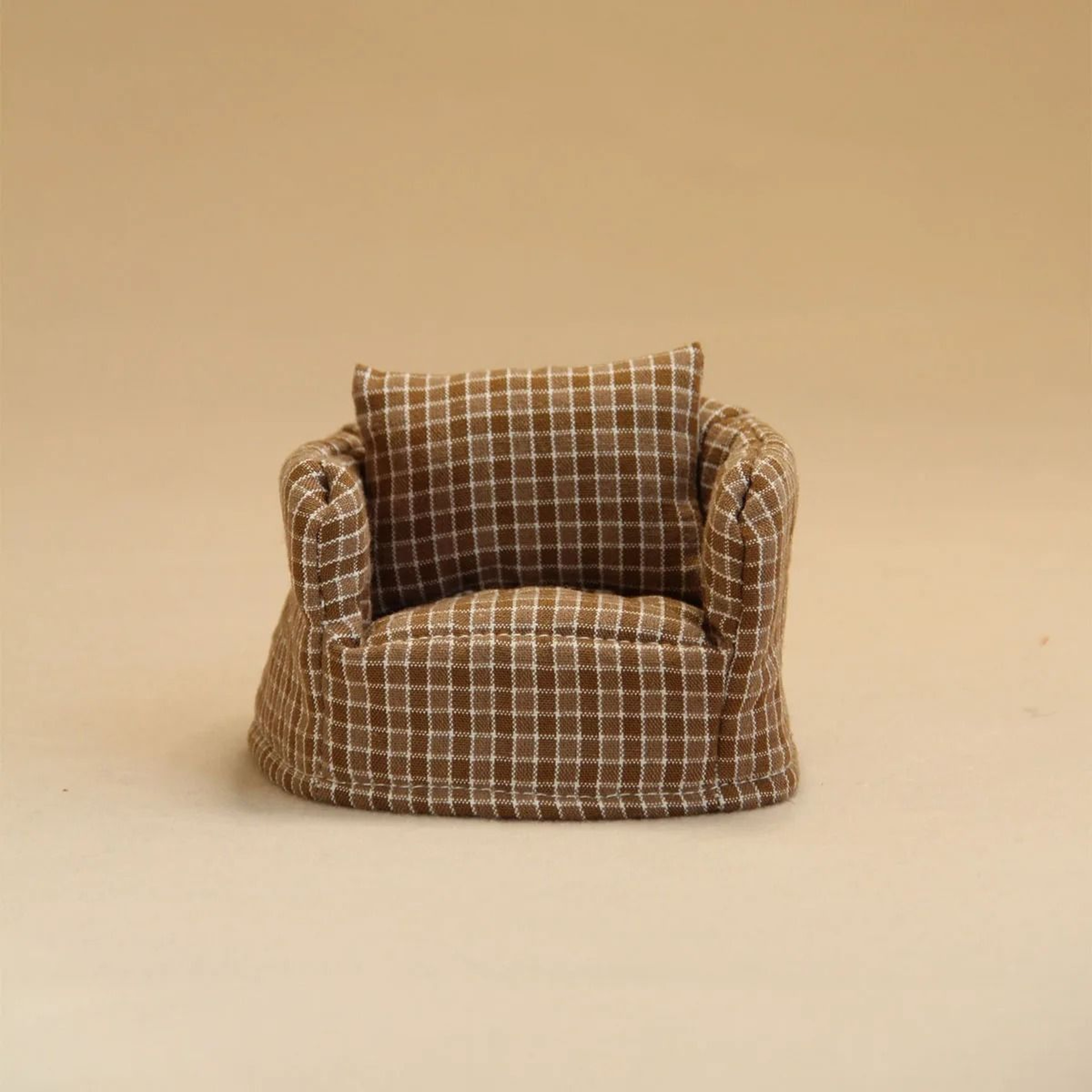 112 Scale Miniature Plaid Sofa Chair  Realistic Dollhouse Furniture Accent 7