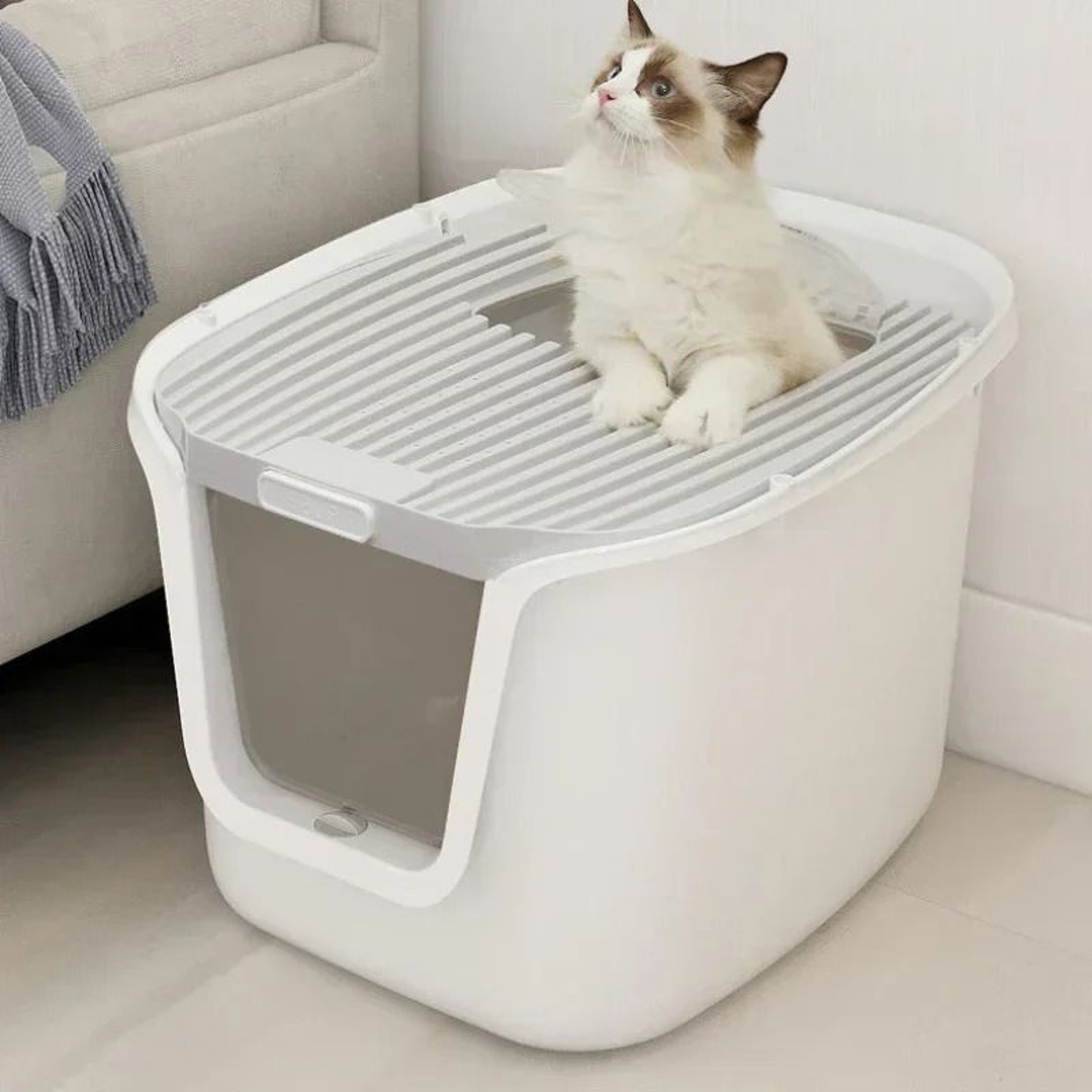 Extra Large Covered Cat Litter Box With MultiDirectional Entry  LiftUp Lid 2
