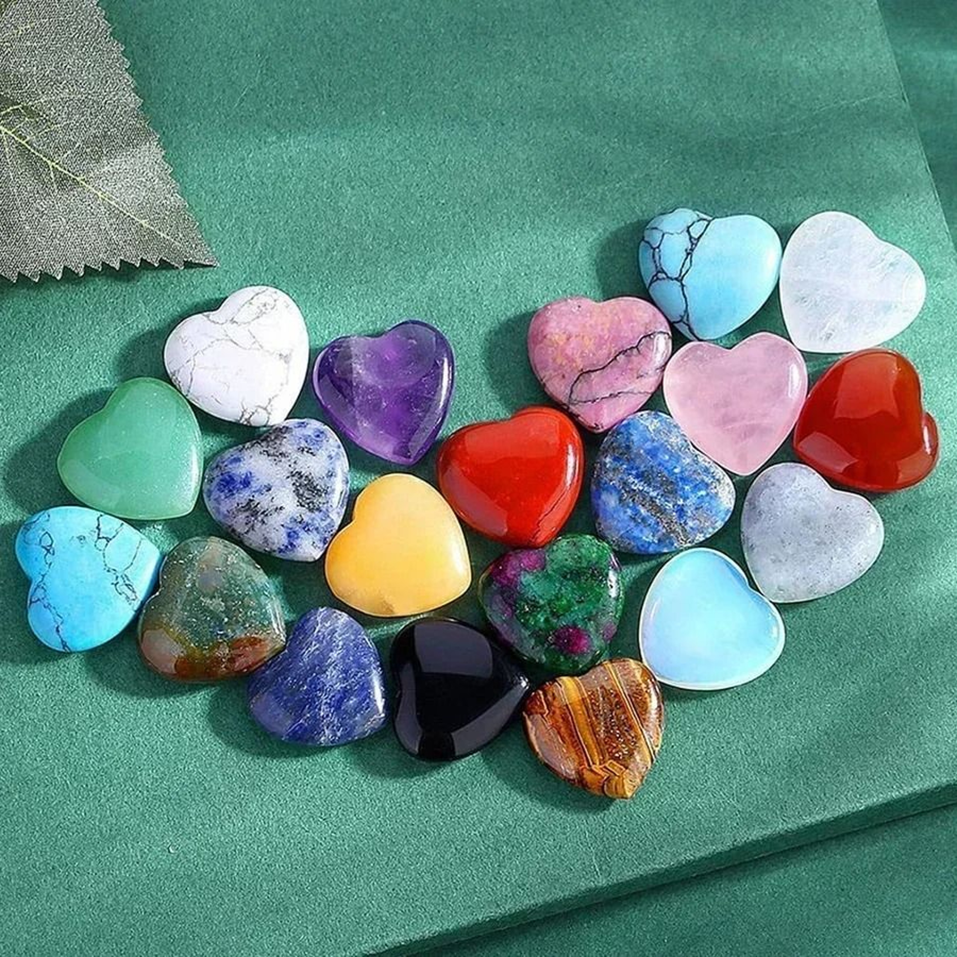 Heart Shaped Natural Crystal Stone Decoration Set 5