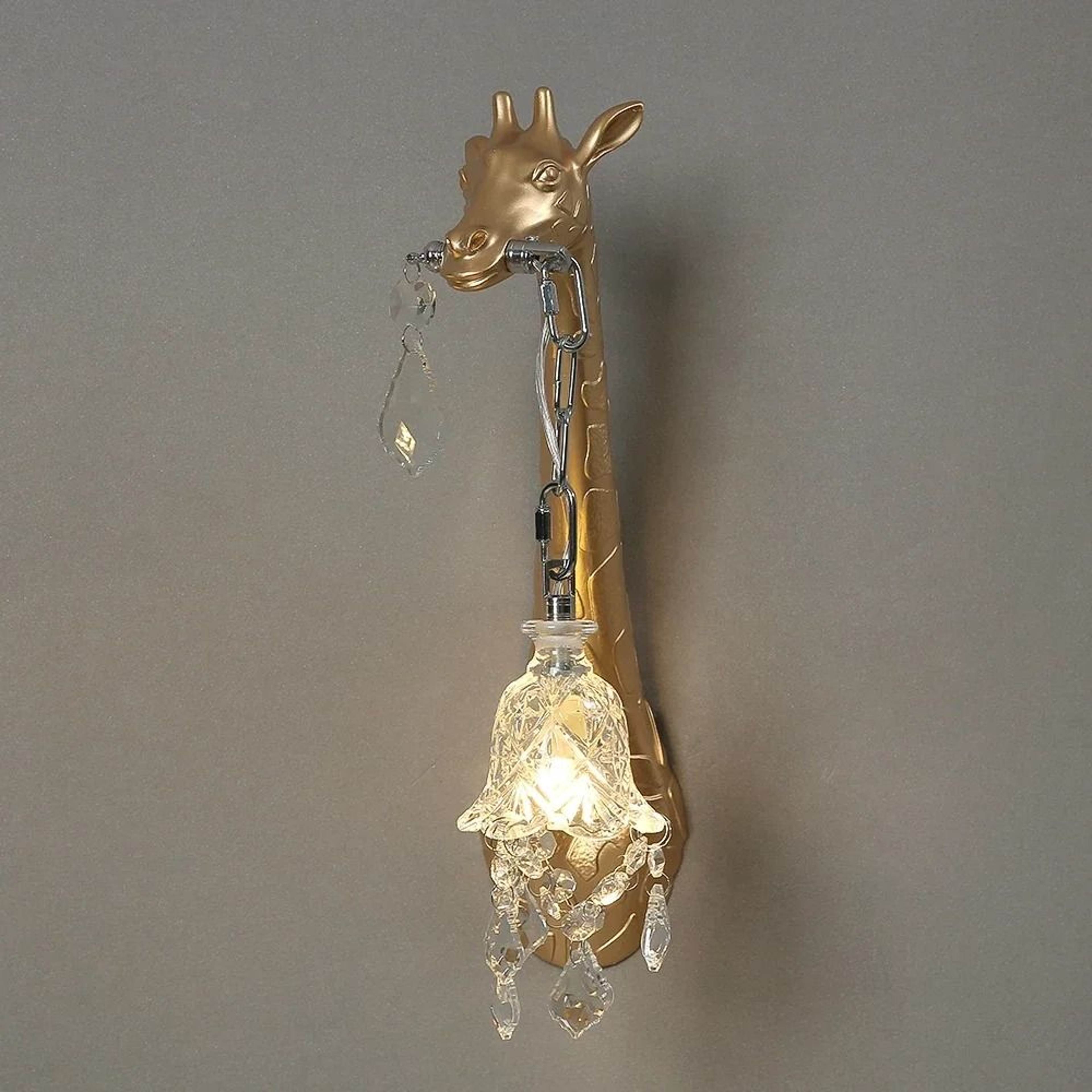 Golden Giraffe Resin Wall Sconce 14