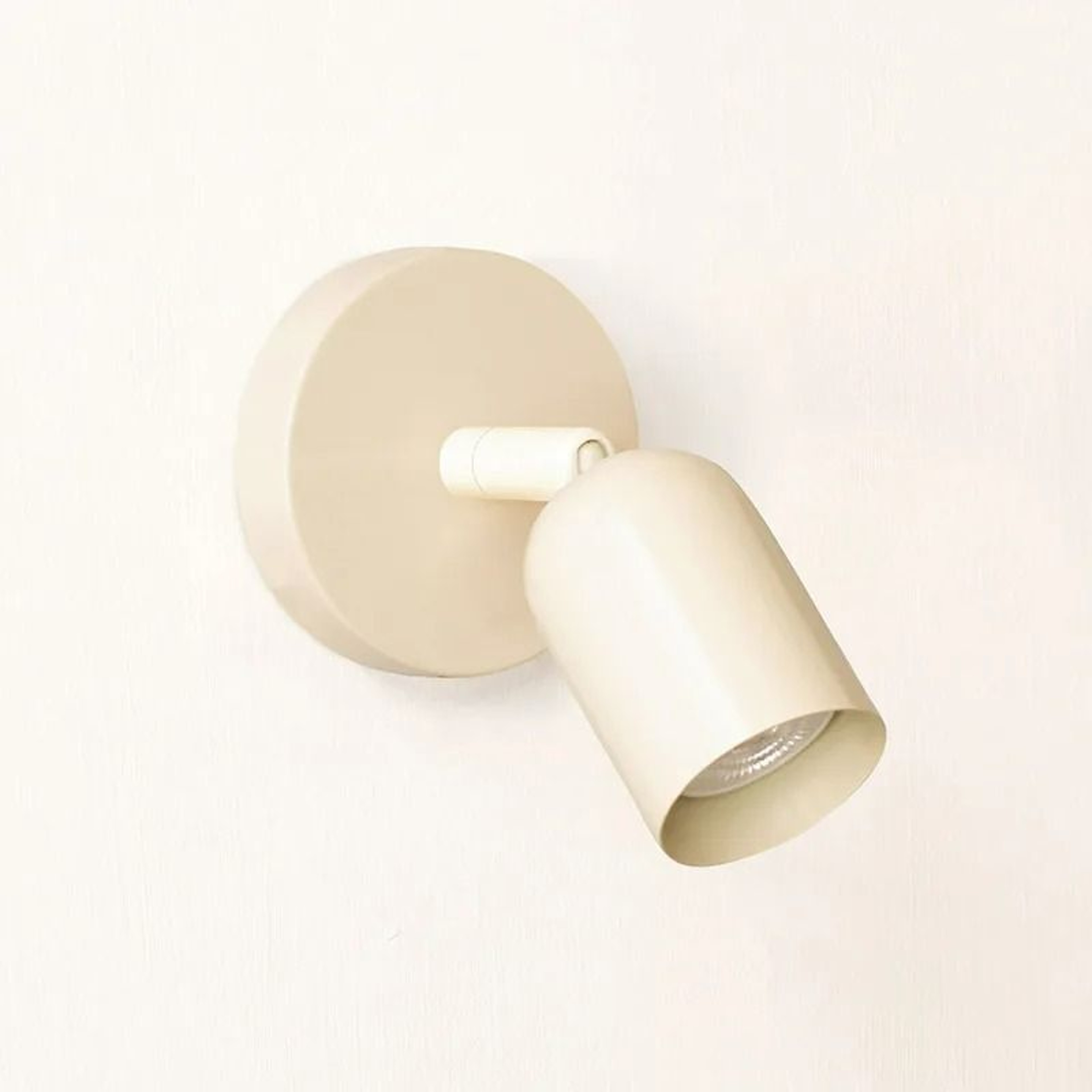 Macaron Muse Nordic Wall Lamp 0