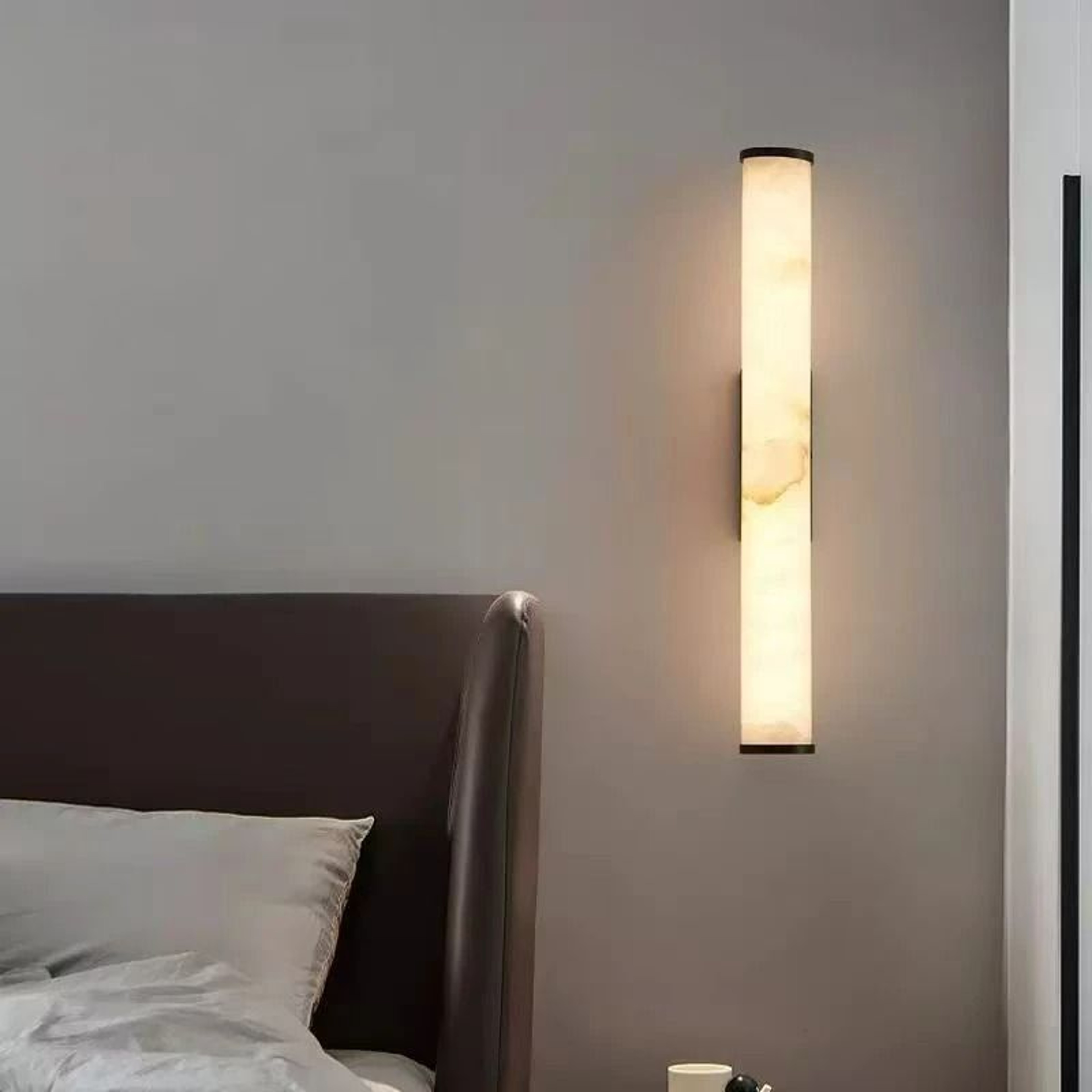 Stonique Luxury Sculpted Wall Lamp 1