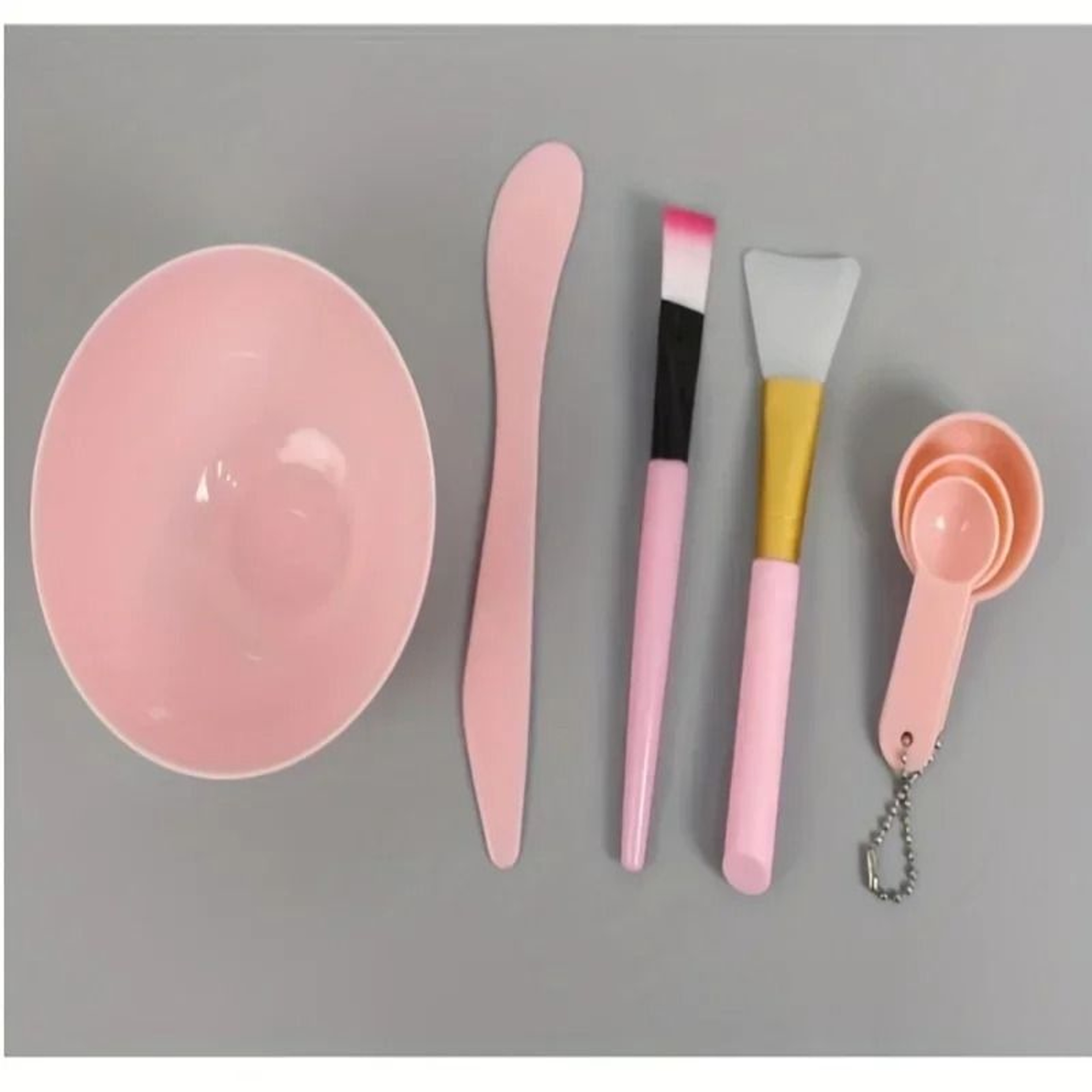 7 In 1 DIY Face Mask Mixing Bowl Set With Silicone Brushes And Spatula 3