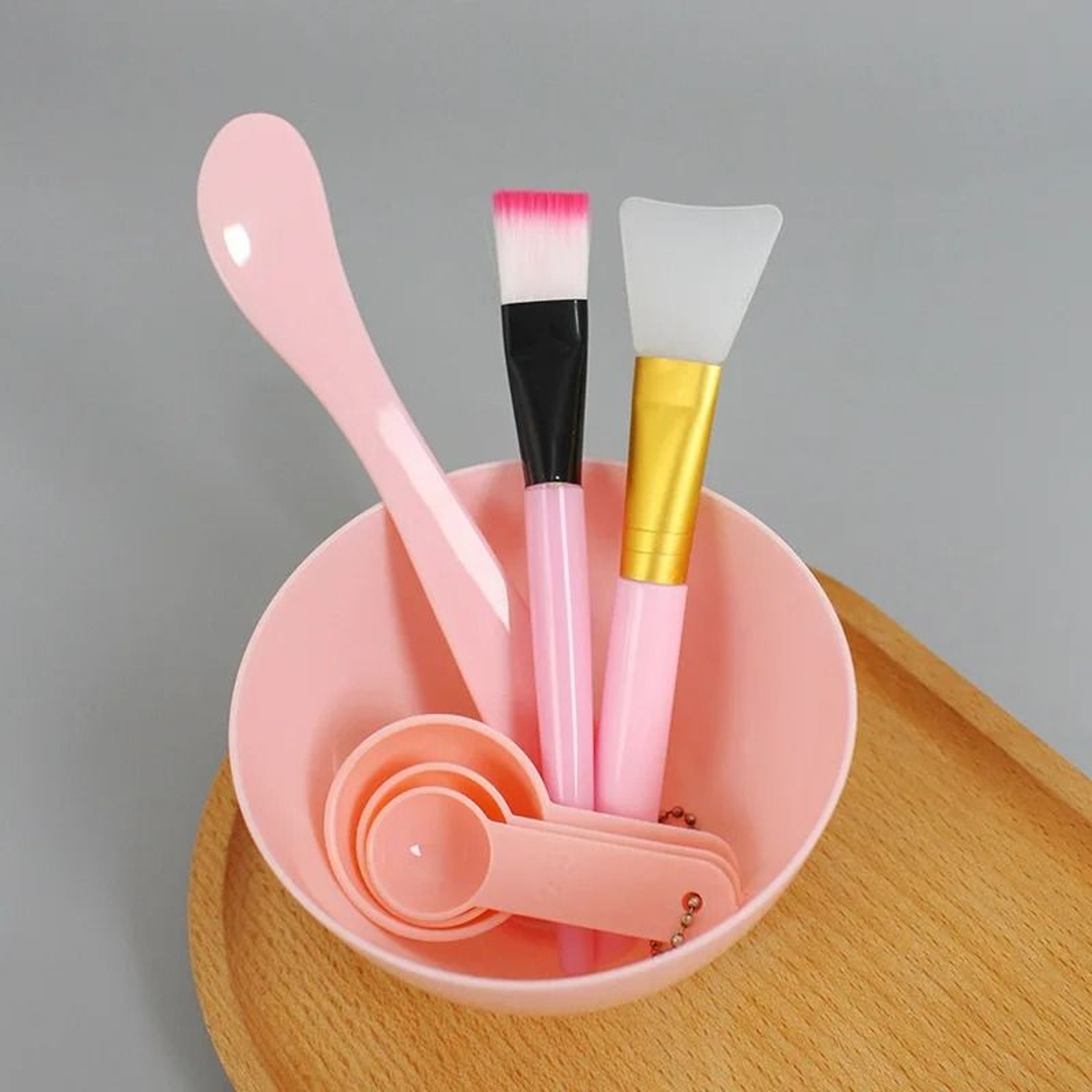 7 In 1 DIY Face Mask Mixing Bowl Set With Silicone Brushes And Spatula 6