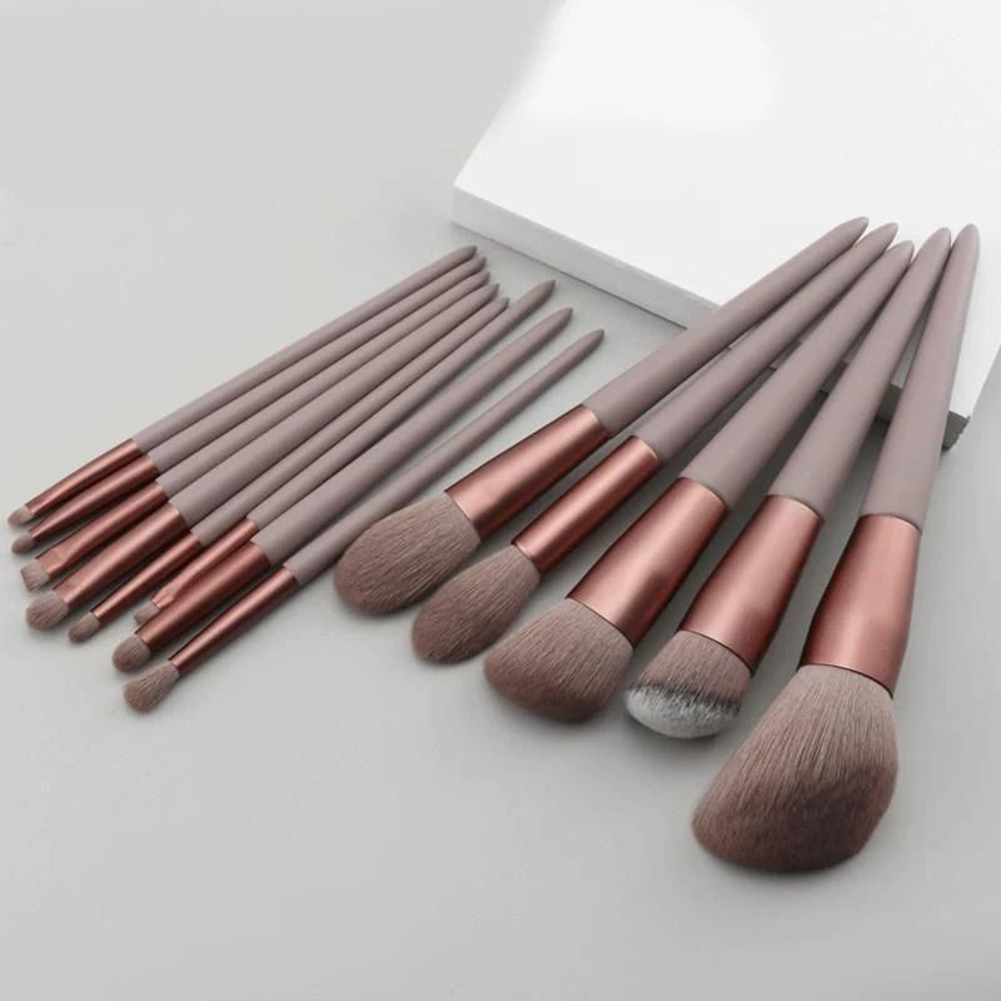 13 Piece Professional Soft Makeup Brush Set With Storage Bag 9
