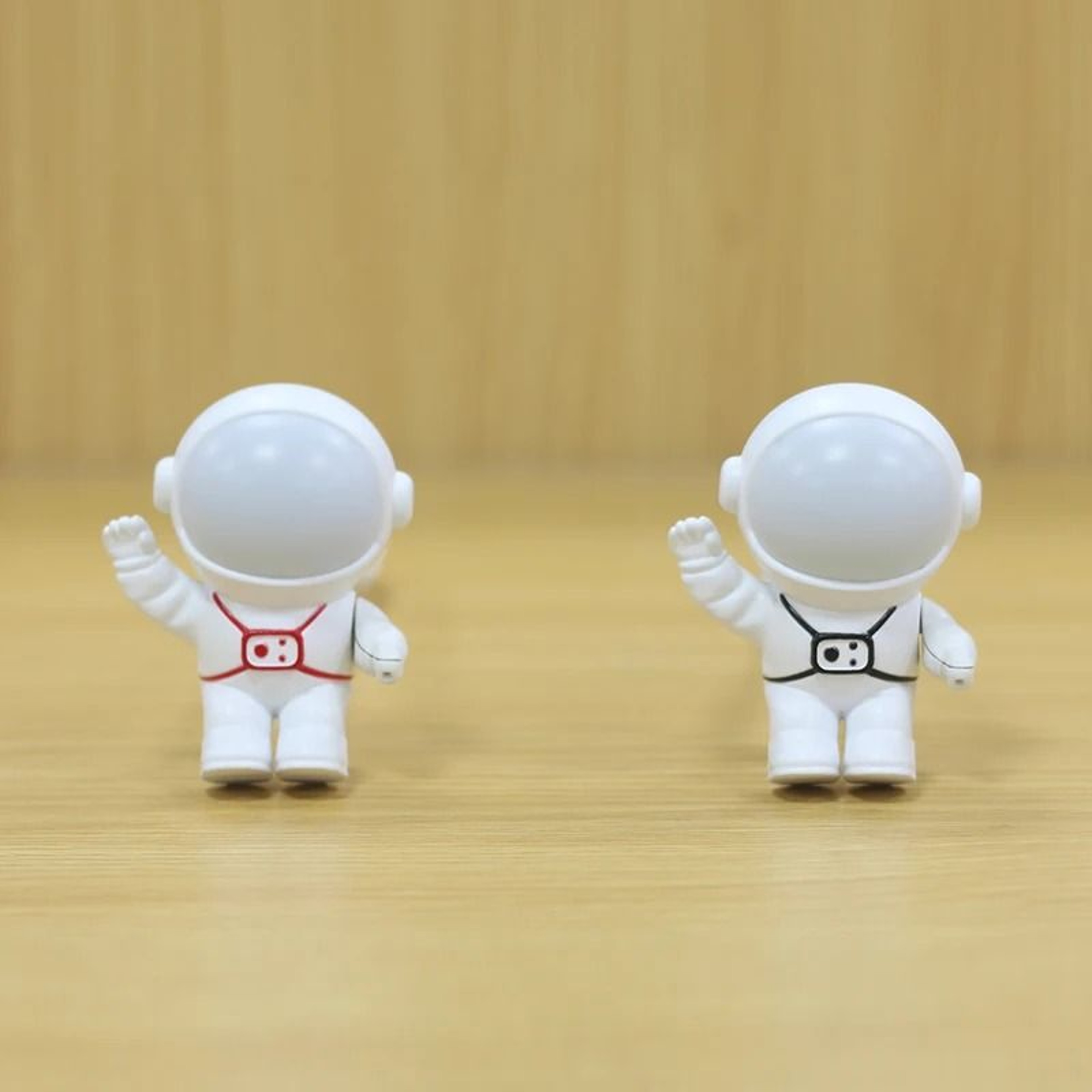 Astronaut USB Voice Control Night Light  Mini LED Eye Protection Lamp 3