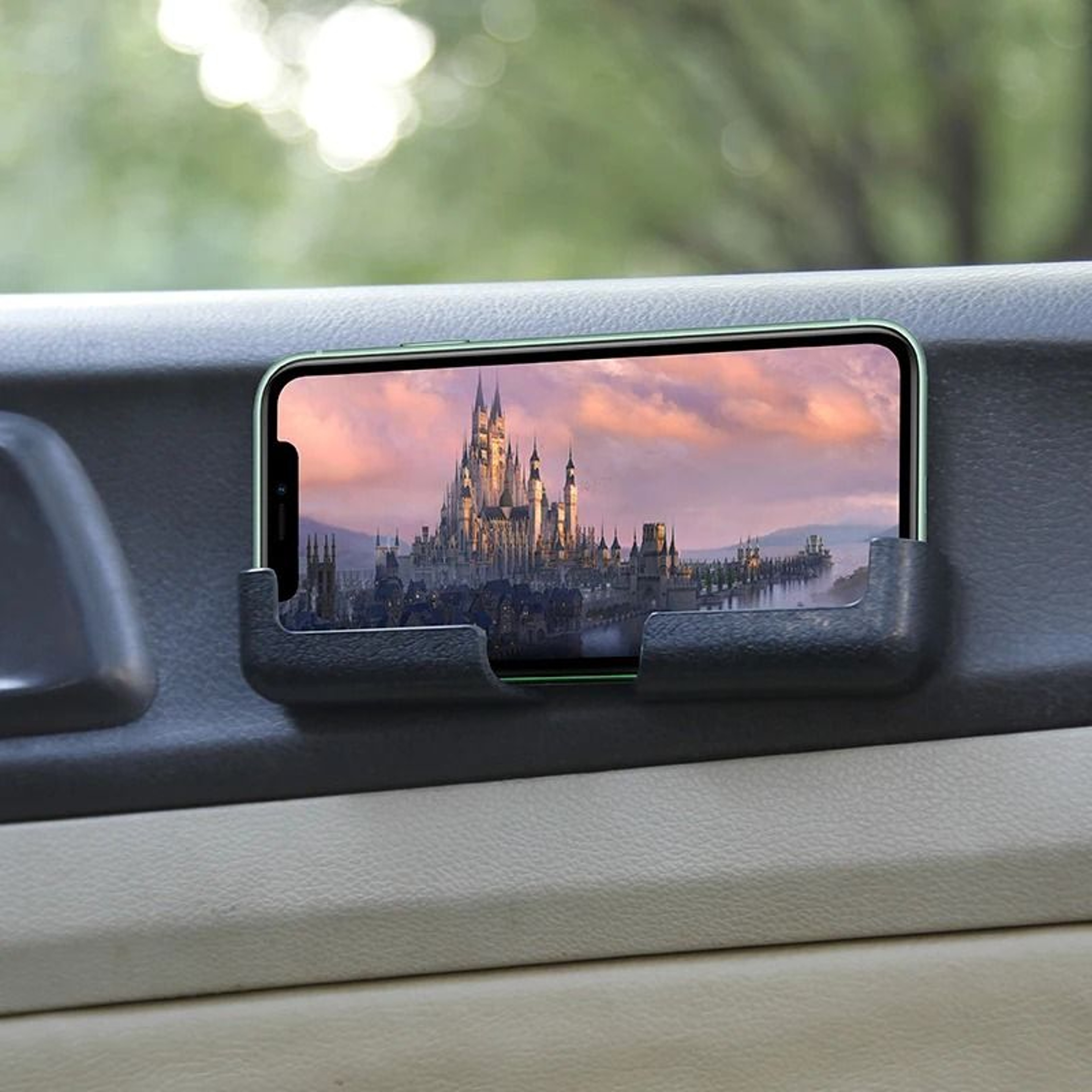 Universal Car Gravity Phone Holder  Dashboard Mount For Secure Navigation  Auto Decoration 2