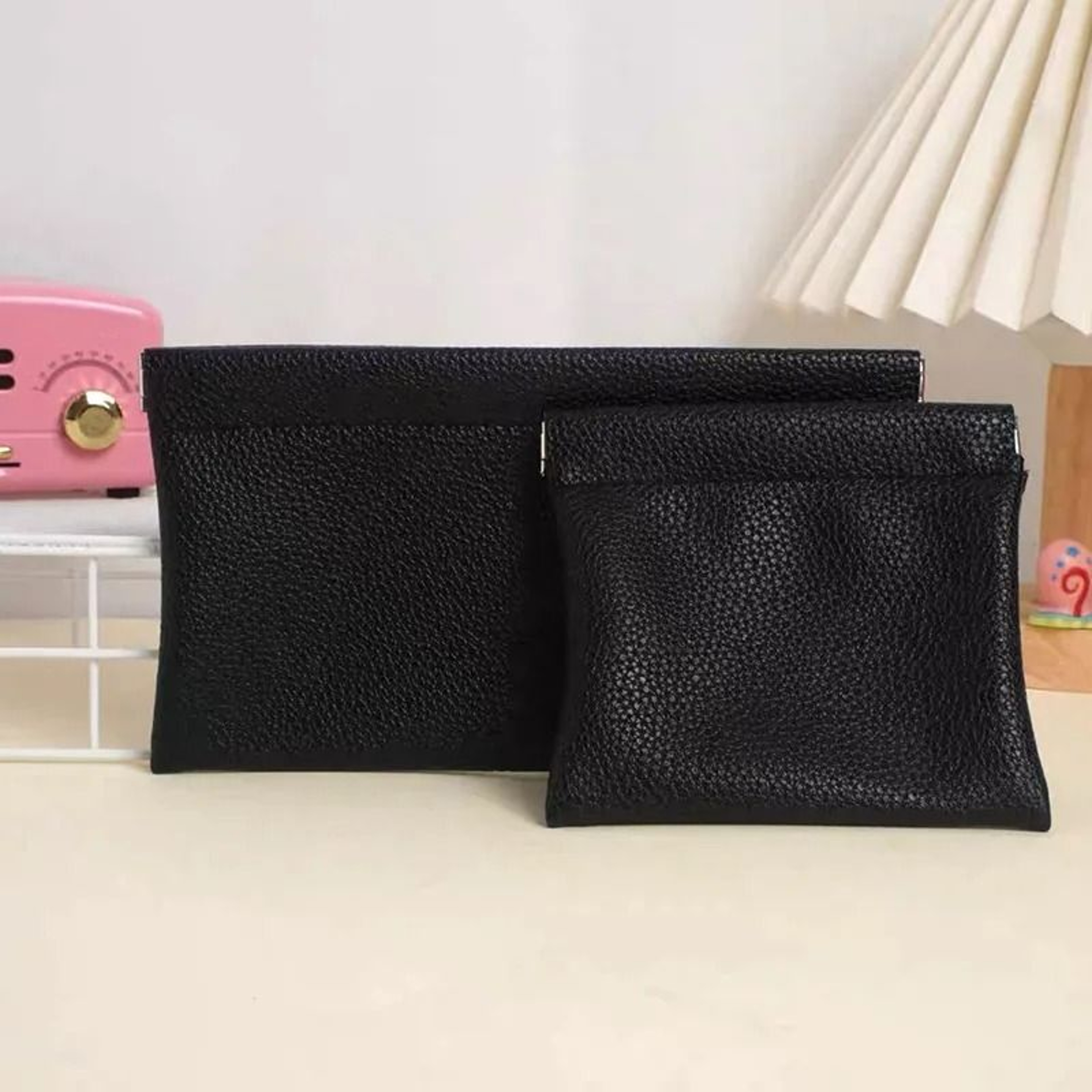 SelfClosing Artificial Leather Pouch And HighPerformance Travel Document Architecture 25