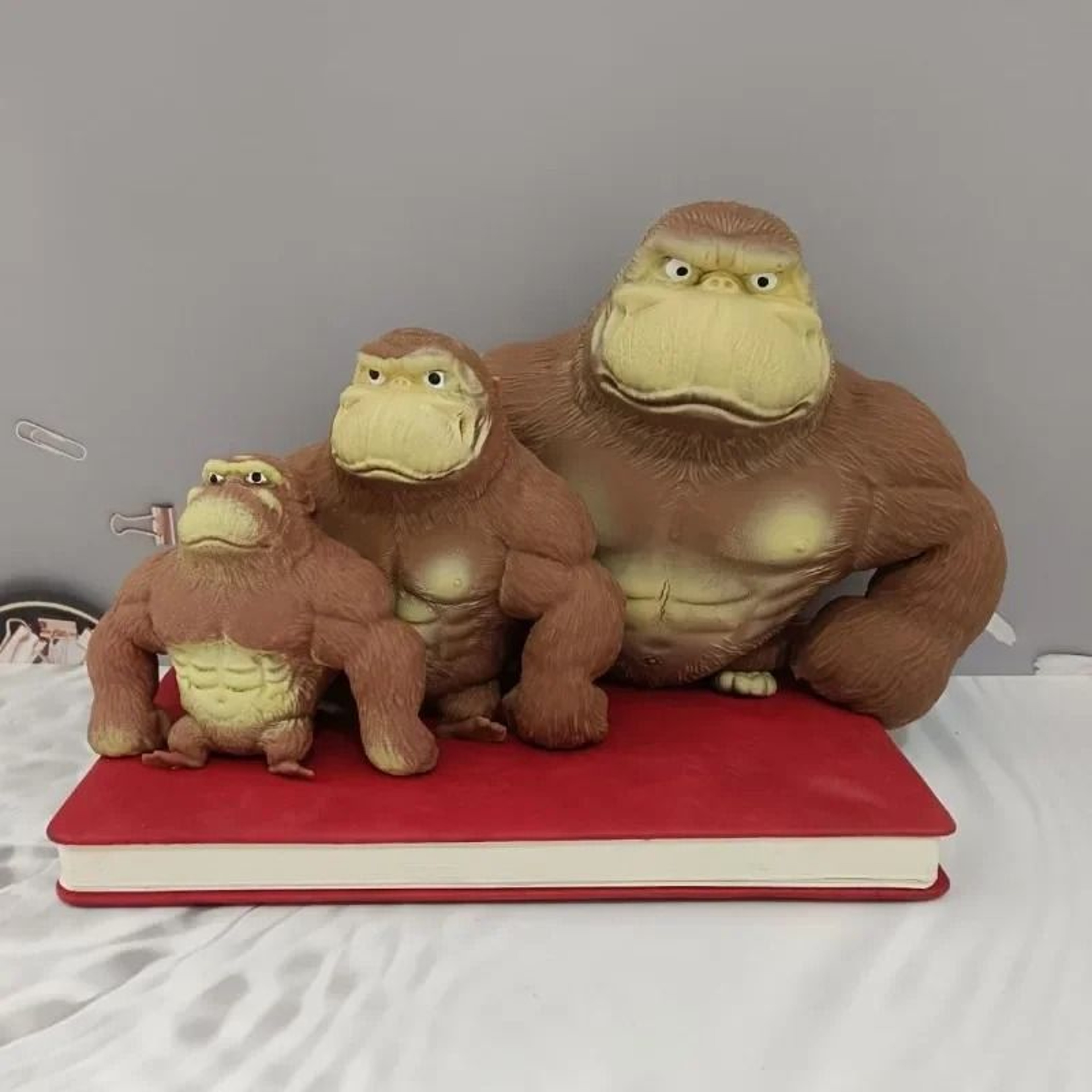 Stretchable Gorilla Figurine  Humorous Expression Monkey Statue  Squeeze Stress Toy 3
