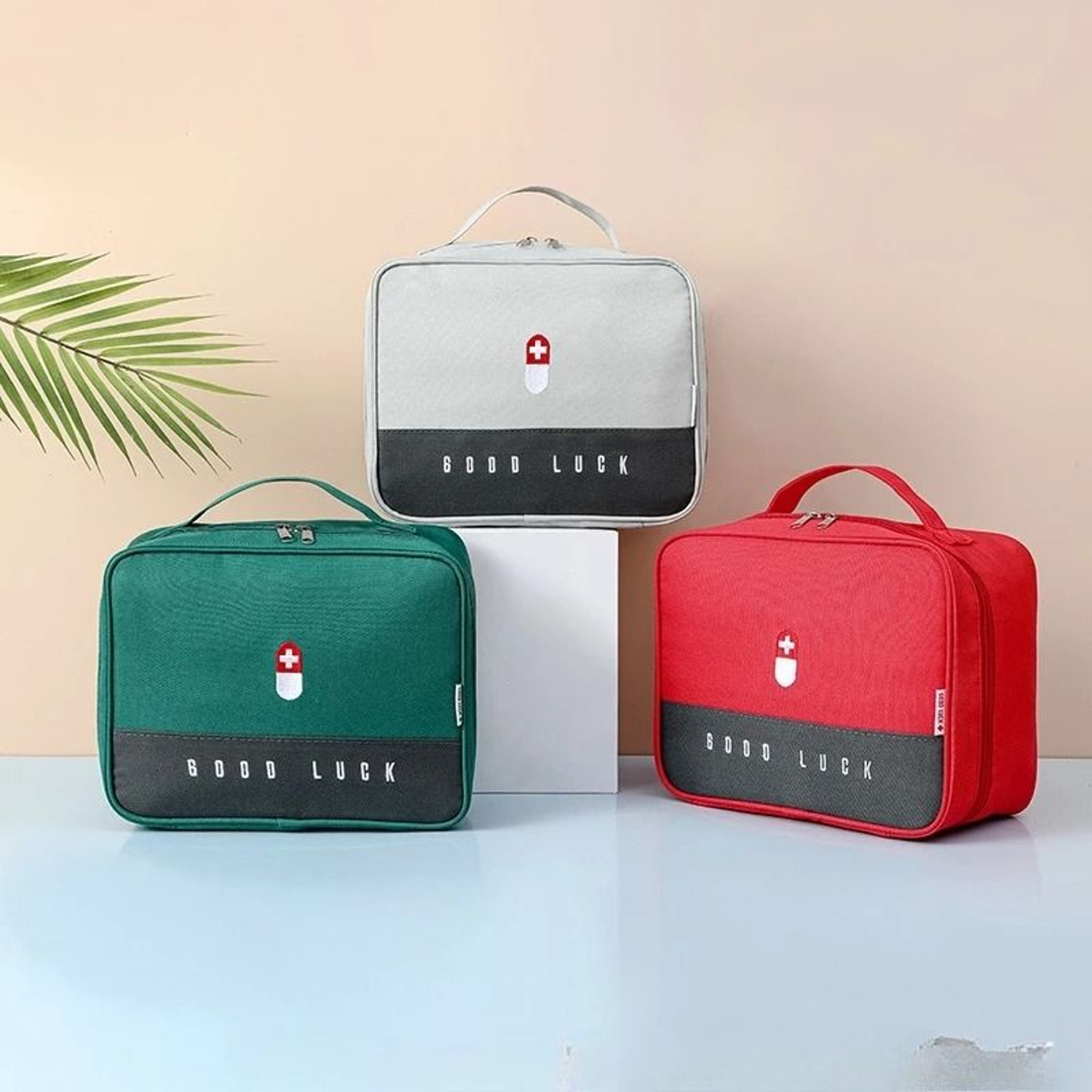 Portable Emergency First Aid Kit Bag  Travel Medicine Storage Pouch 1