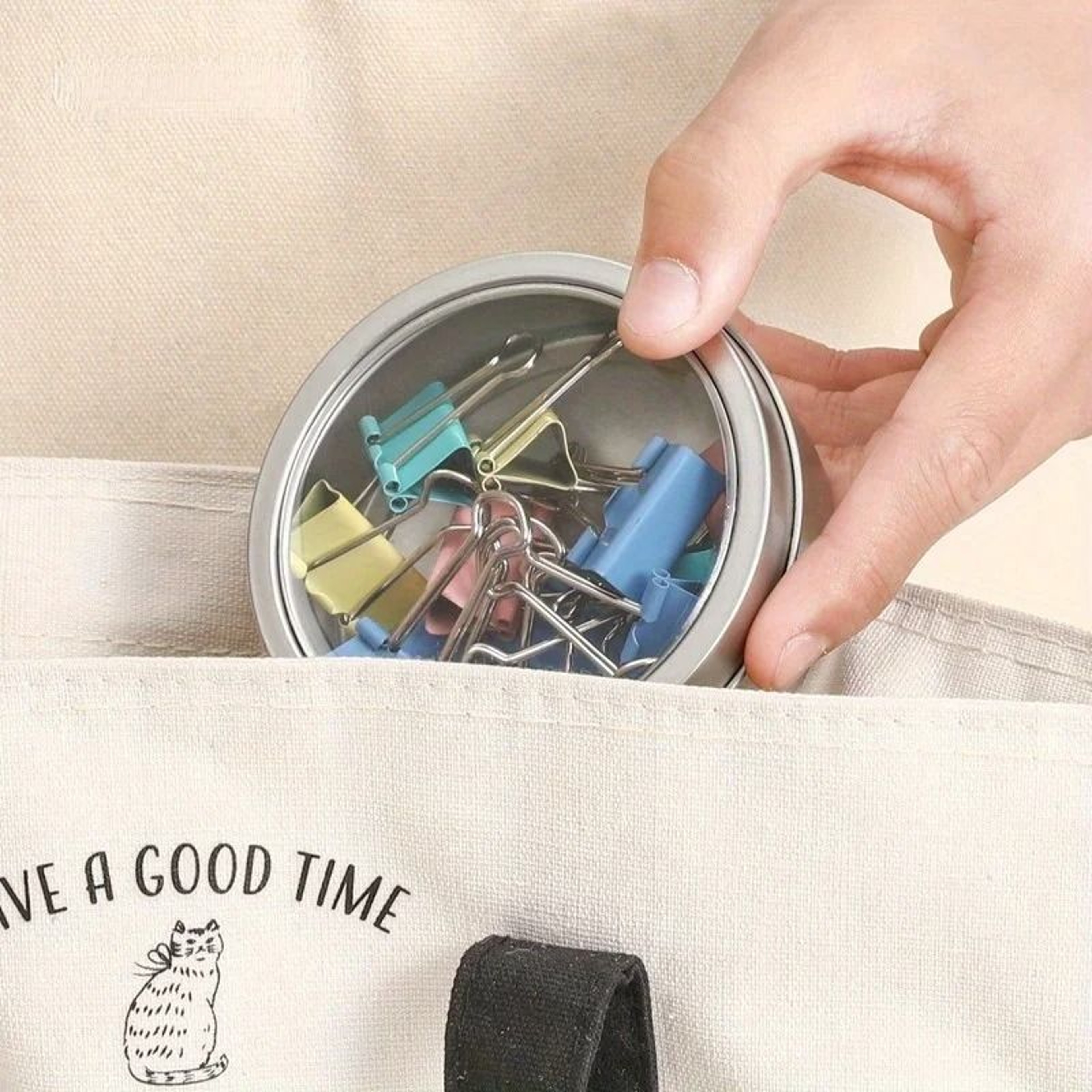 Magnetic Fridge Organizer Round Tin Box  Transparent Cover Spice  Home Office Storage Container 3