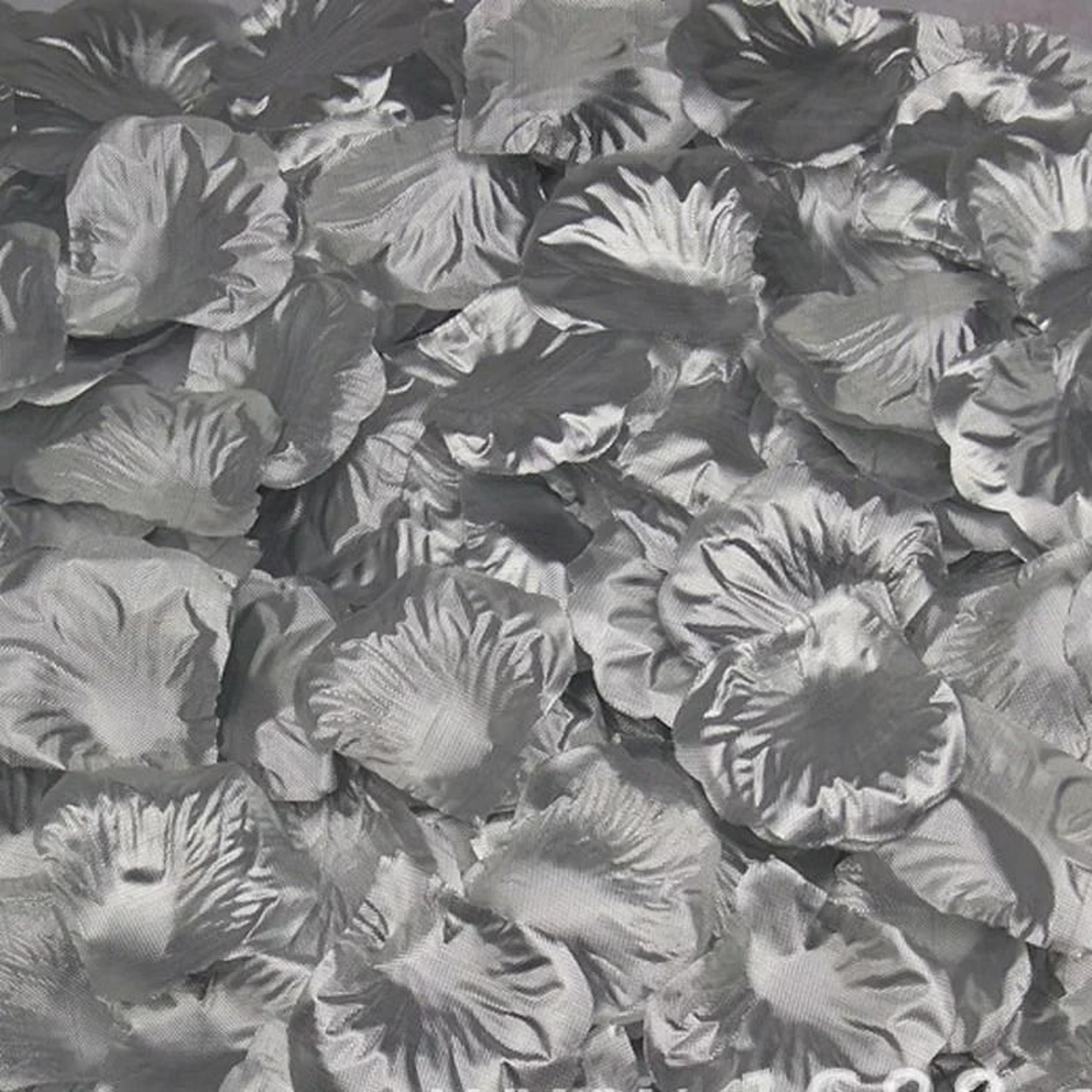 Artificial Silk Rose Petals Fleet 15