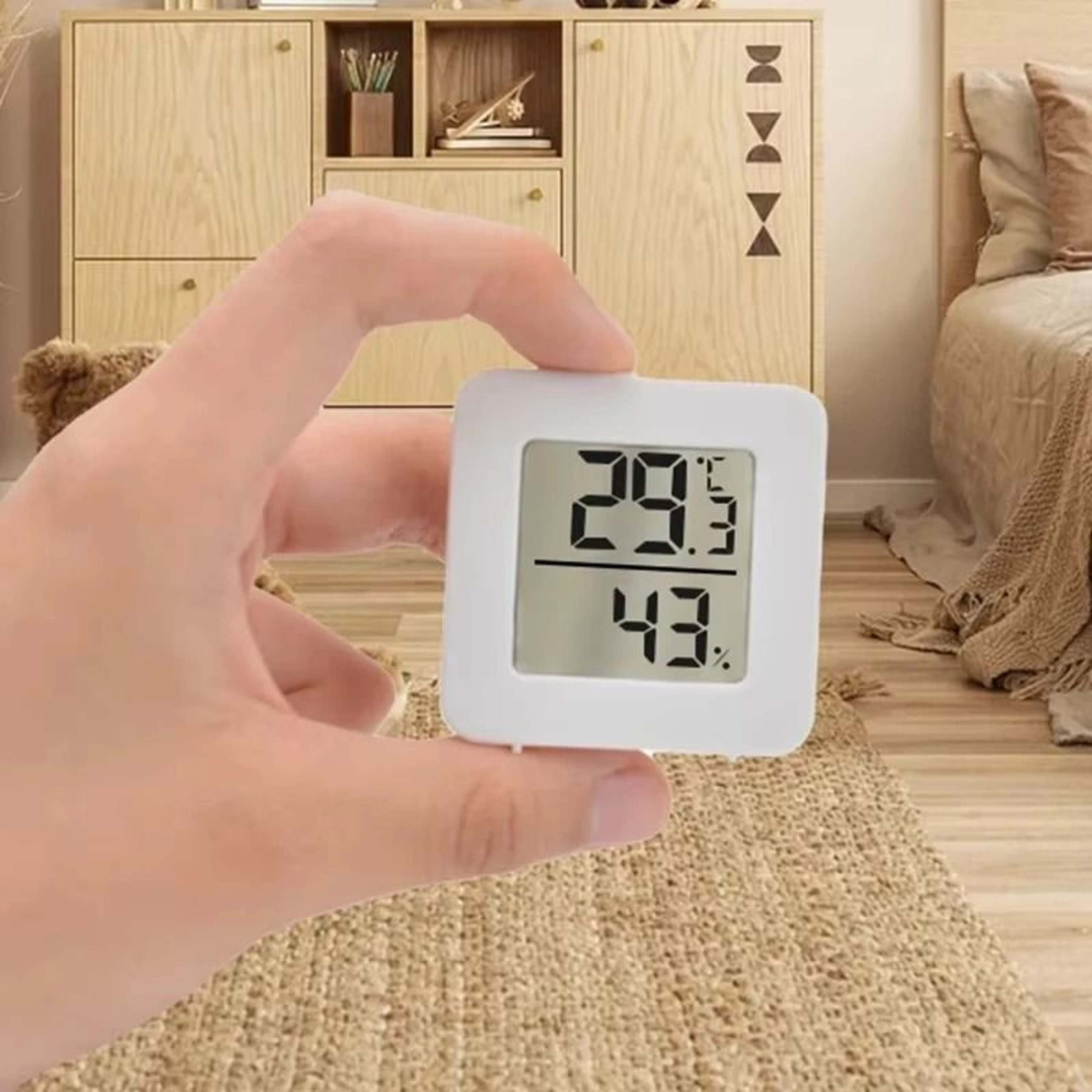Precision LCD Digital Temperature And Humidity Meter 4