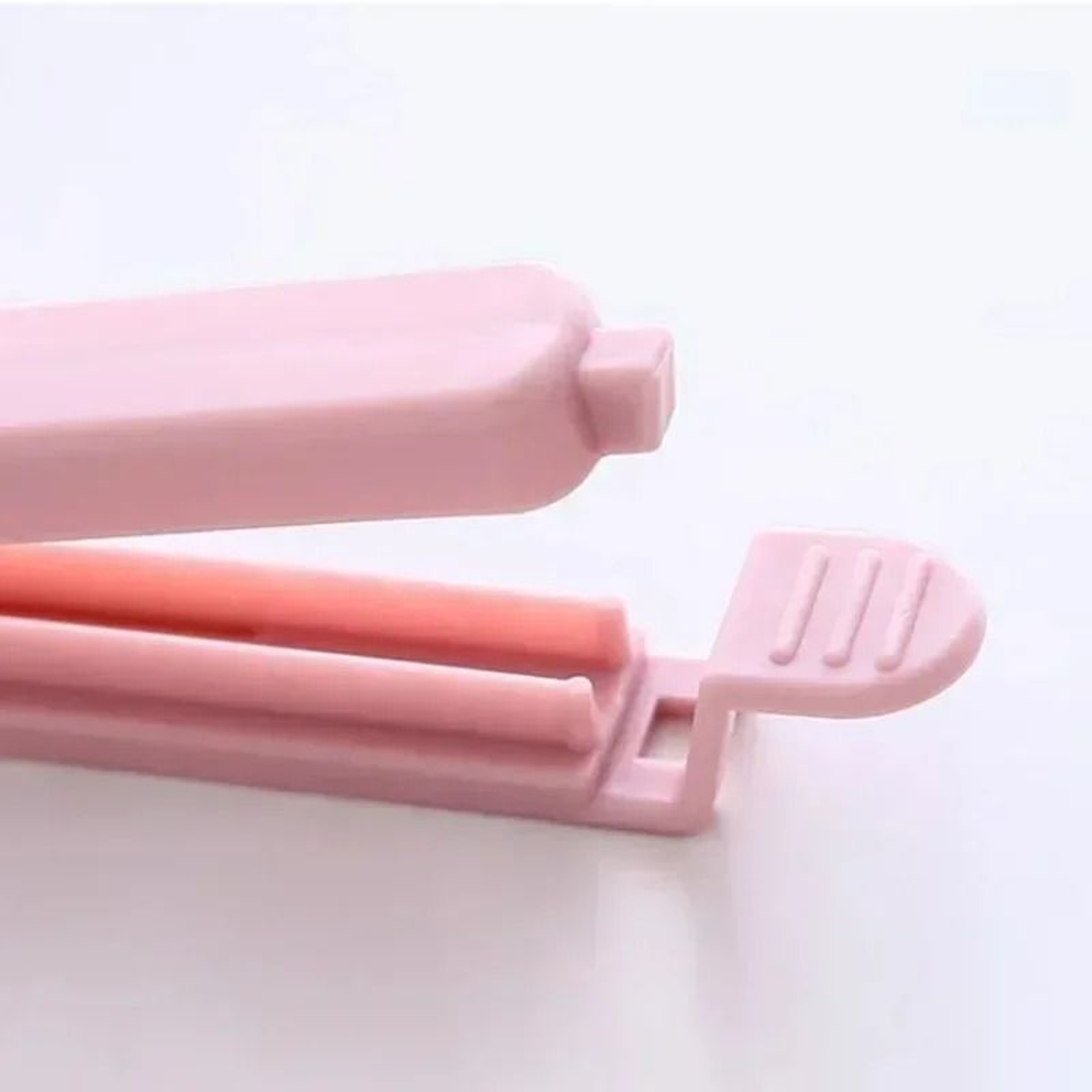 10Pcs Bag Clips Food Snack Sealing Clip Portable Kitchen Storage Clamp 2