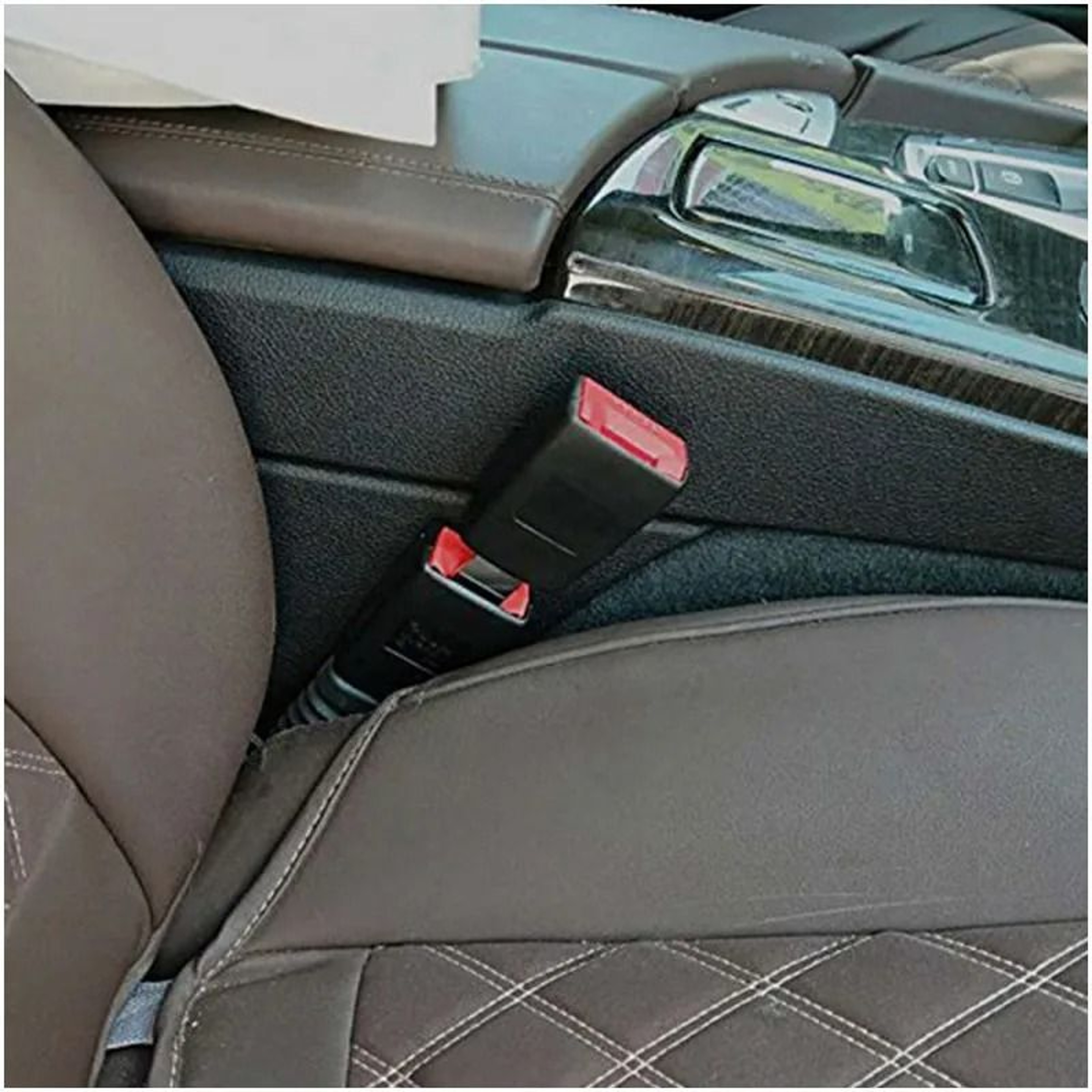 Car Safety Belt Extender And Seat Belt Extension Buckle Plug With Comfort Padding 2