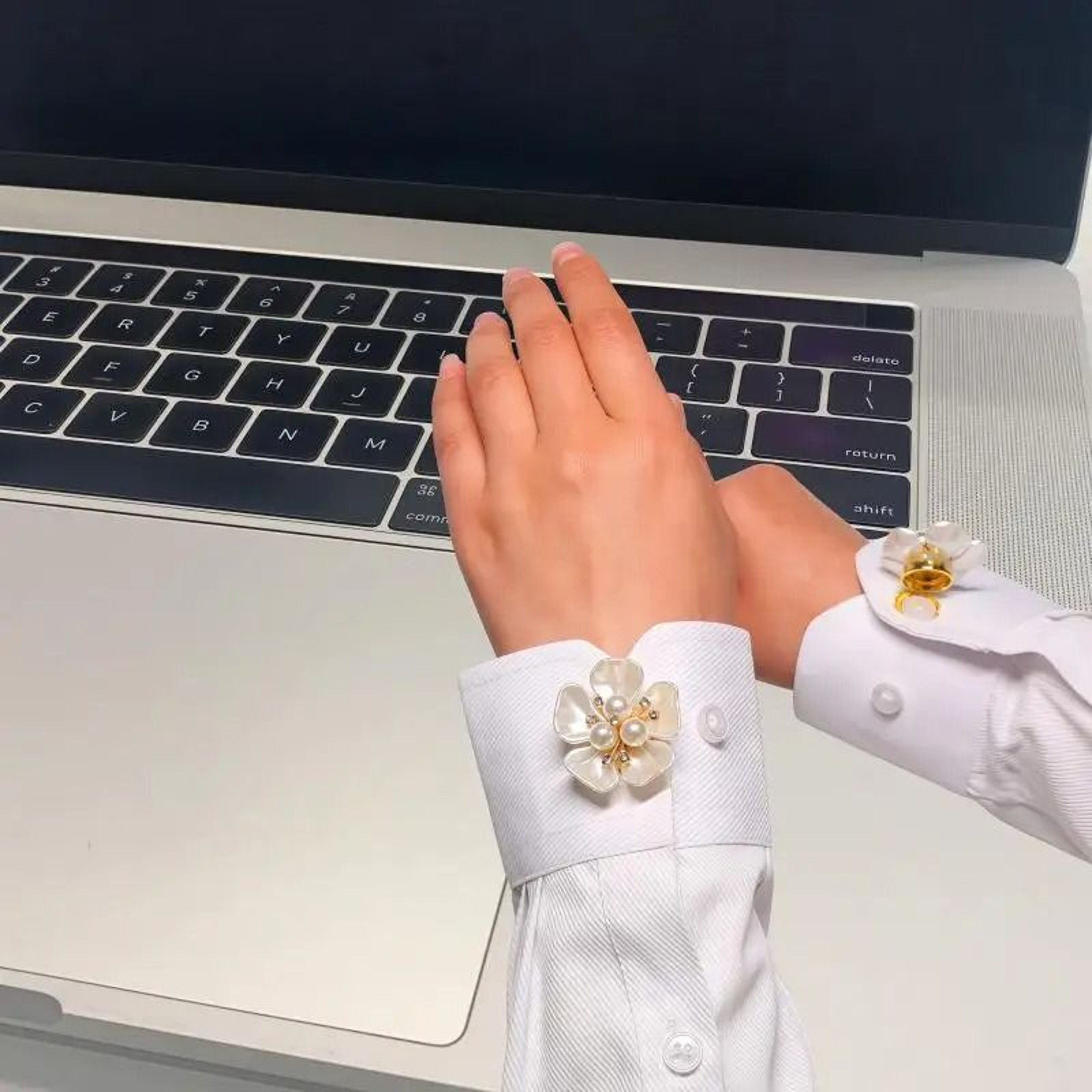 Crystal Pearl Detachable ClipOn Button Covers For Shirts  Coats 1