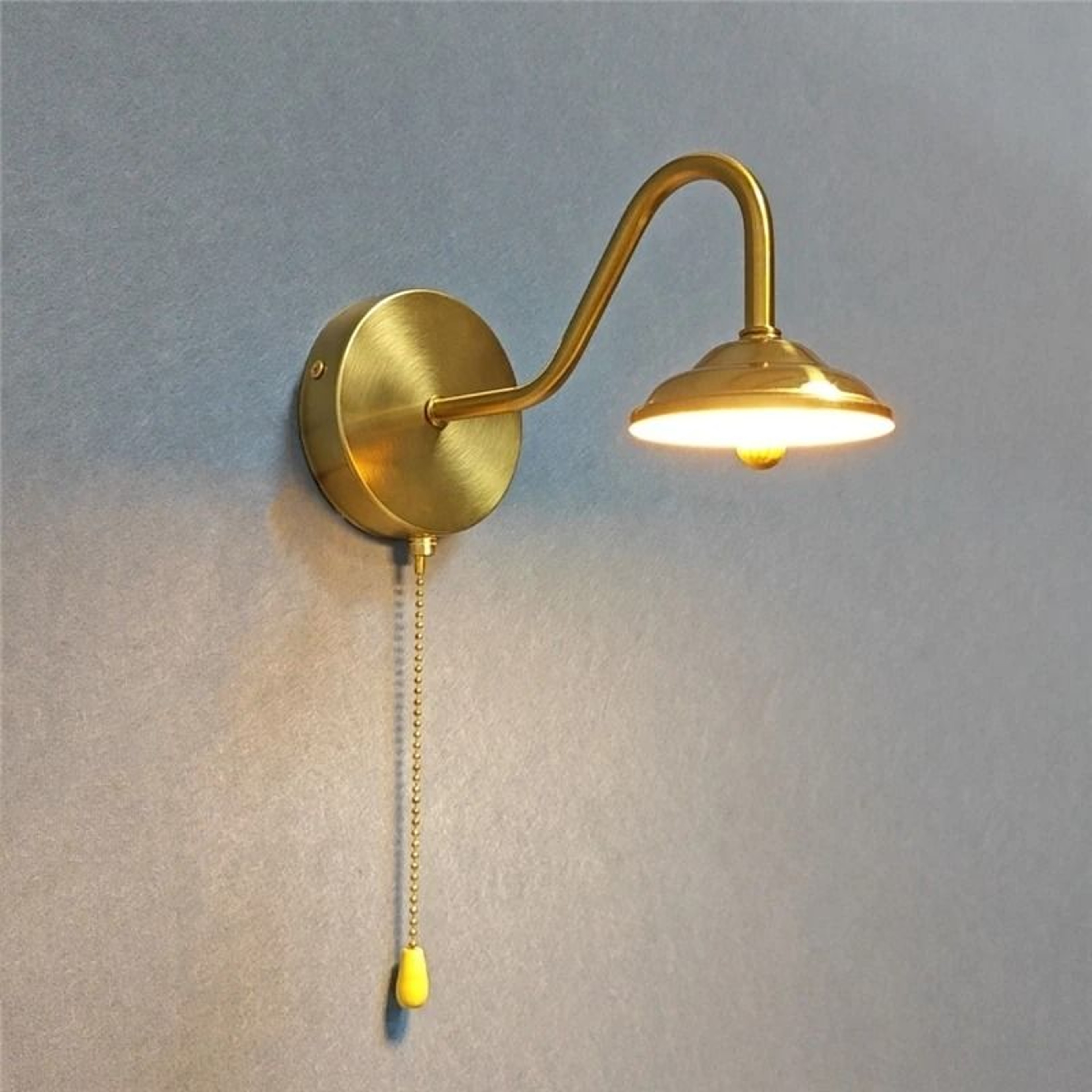 Modern Golden Curved LED Wall Lamp Nordic Wall Sconce With Plug  Switch For Bedroom Bedside 1