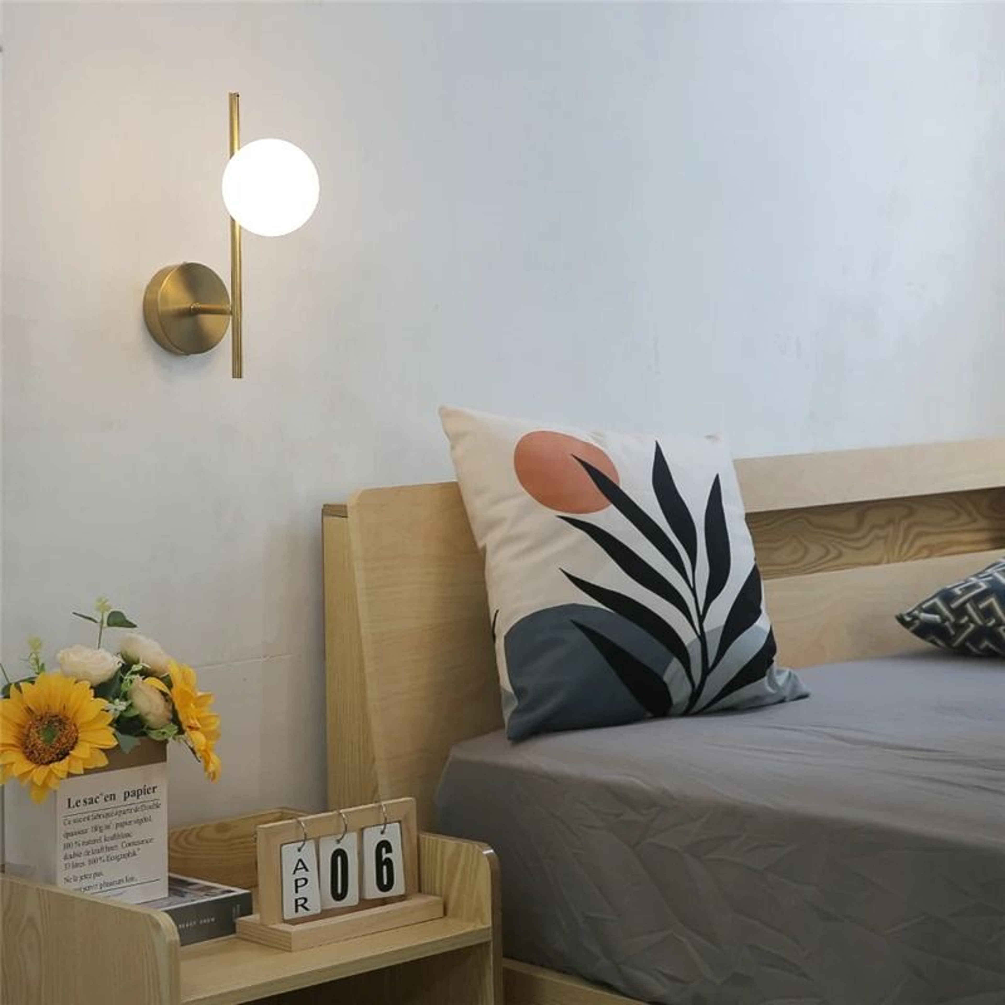 Modern Double Glass Ball LED Wall Lamp In Golden Finish 3