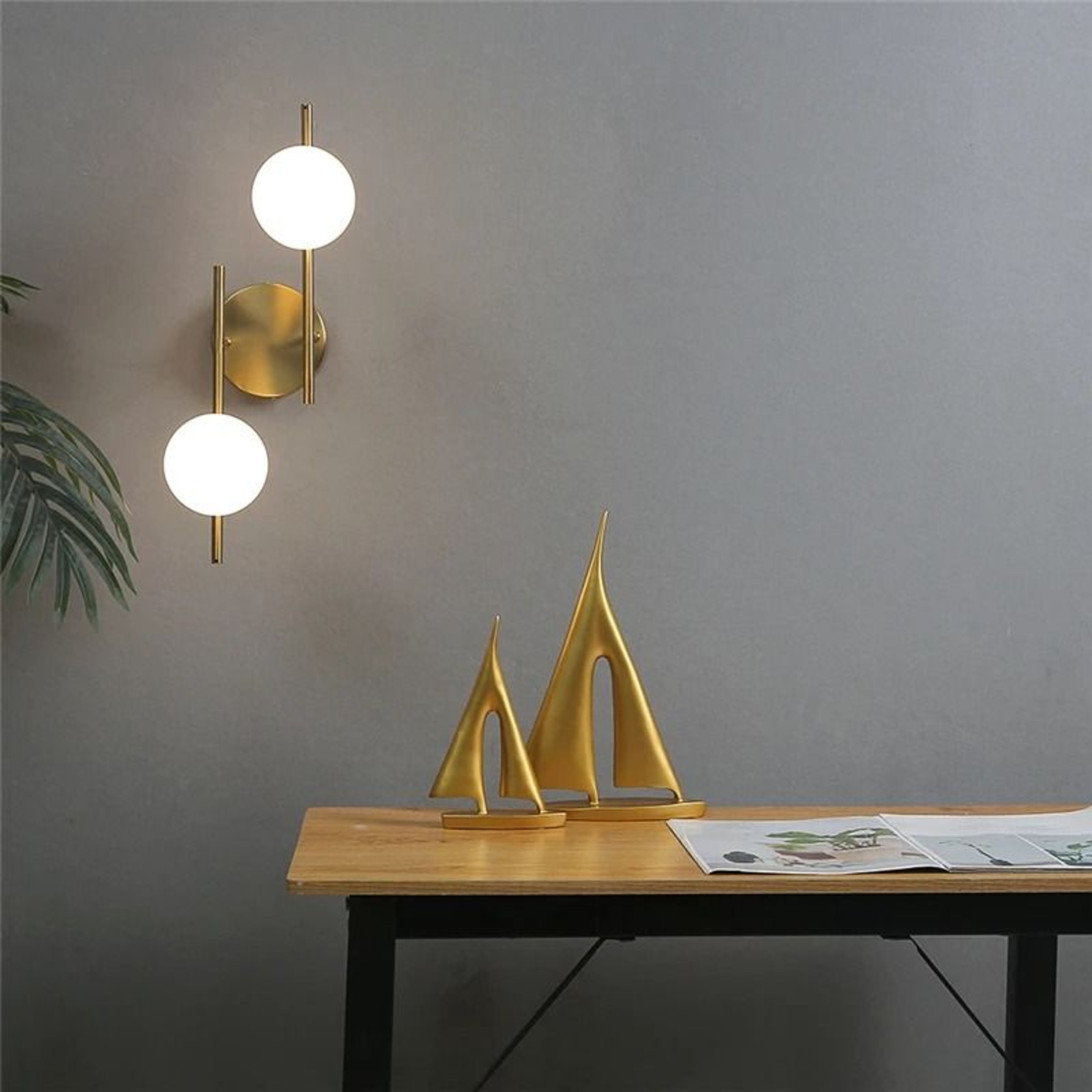 Modern Double Glass Ball LED Wall Lamp In Golden Finish 2