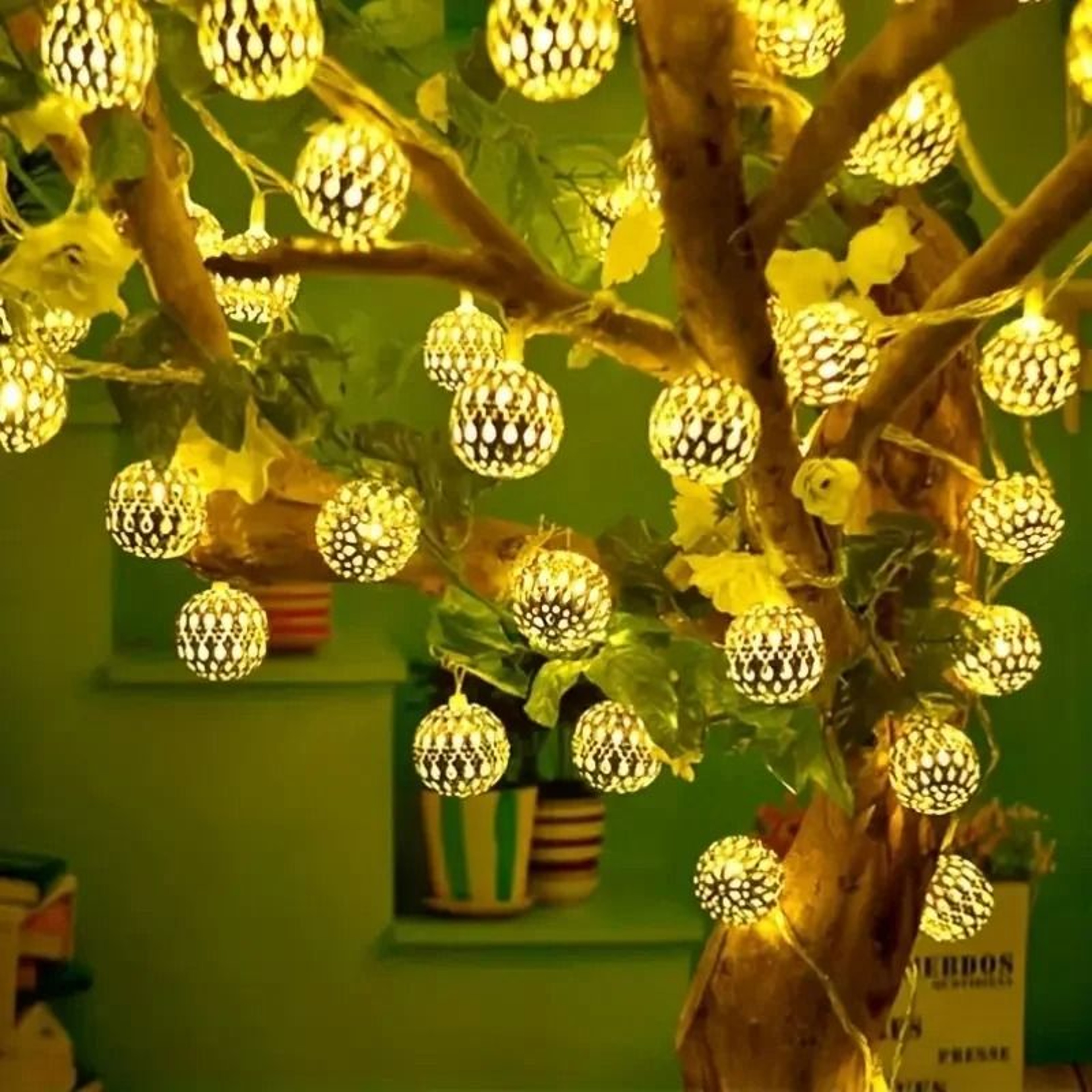 Outdoor Solar Moroccan Globe String Lights 503020 LED Waterproof Filigree Ball Lights With 8 Lighti 5