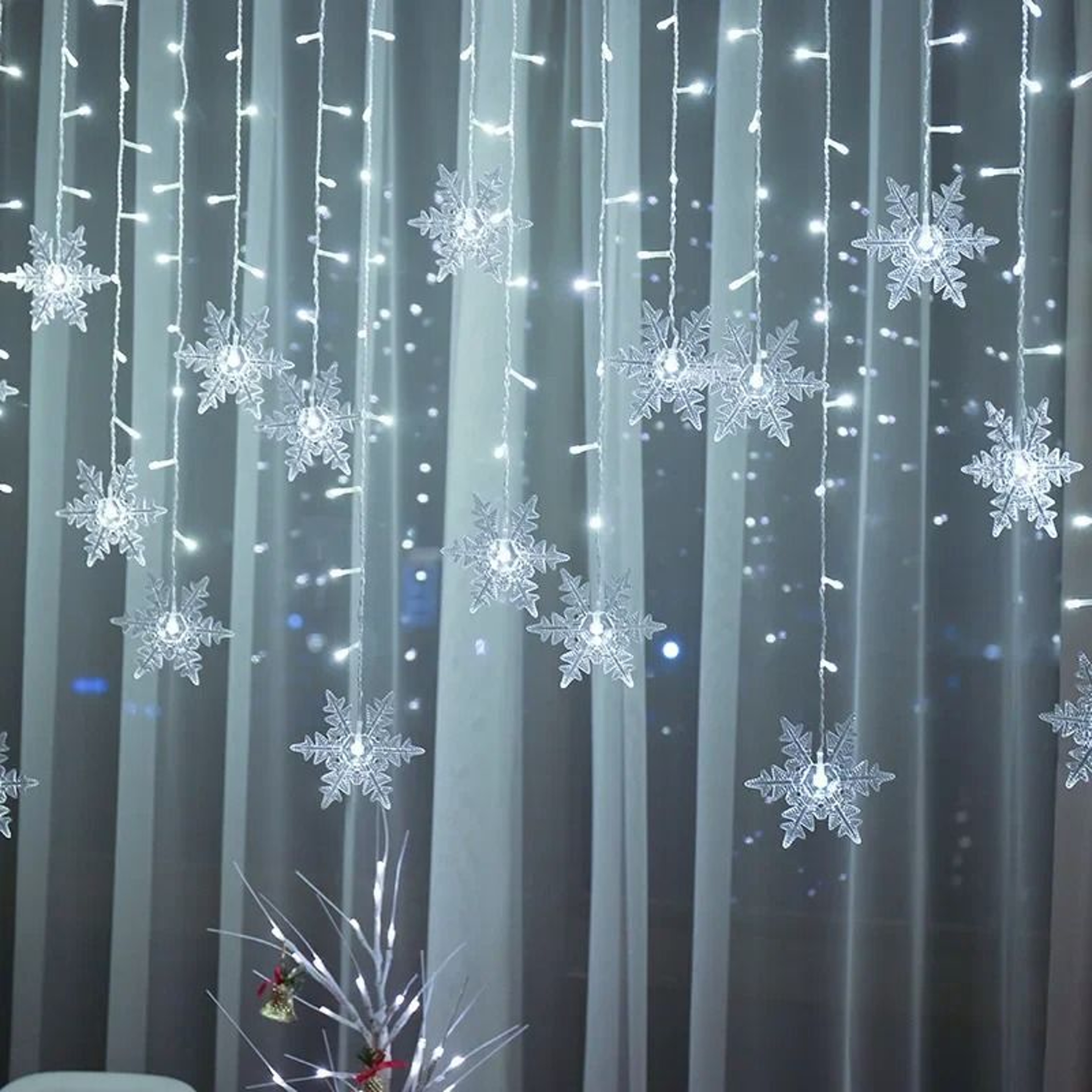 Snowflake LED Icicle Curtain String Lights With 8 Flashing Modes For Window  Holiday Decor 1