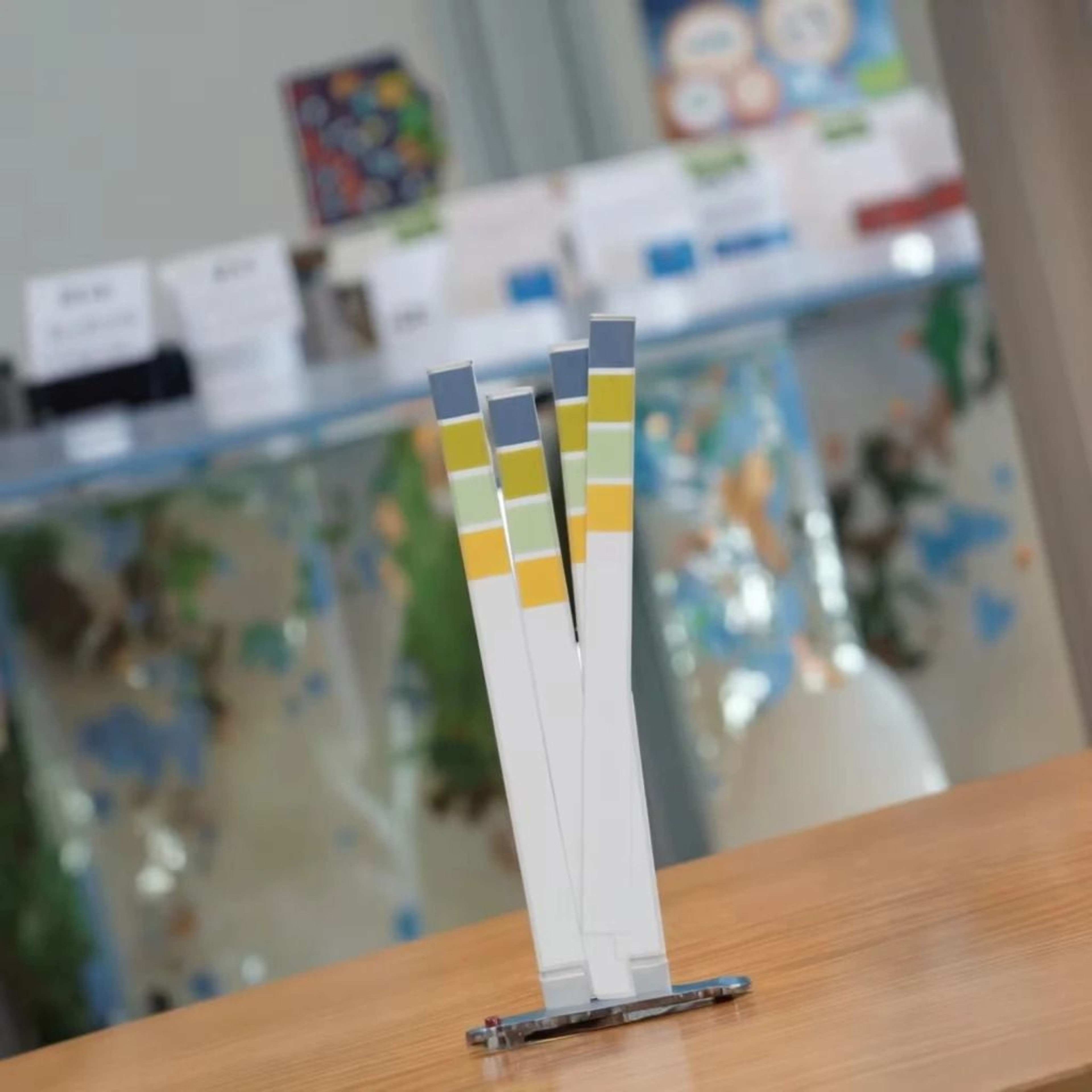 100pcs Universal PH Test Paper Litmus Paper Full Range 114 Acidic Alkaline Indicator Strips 2