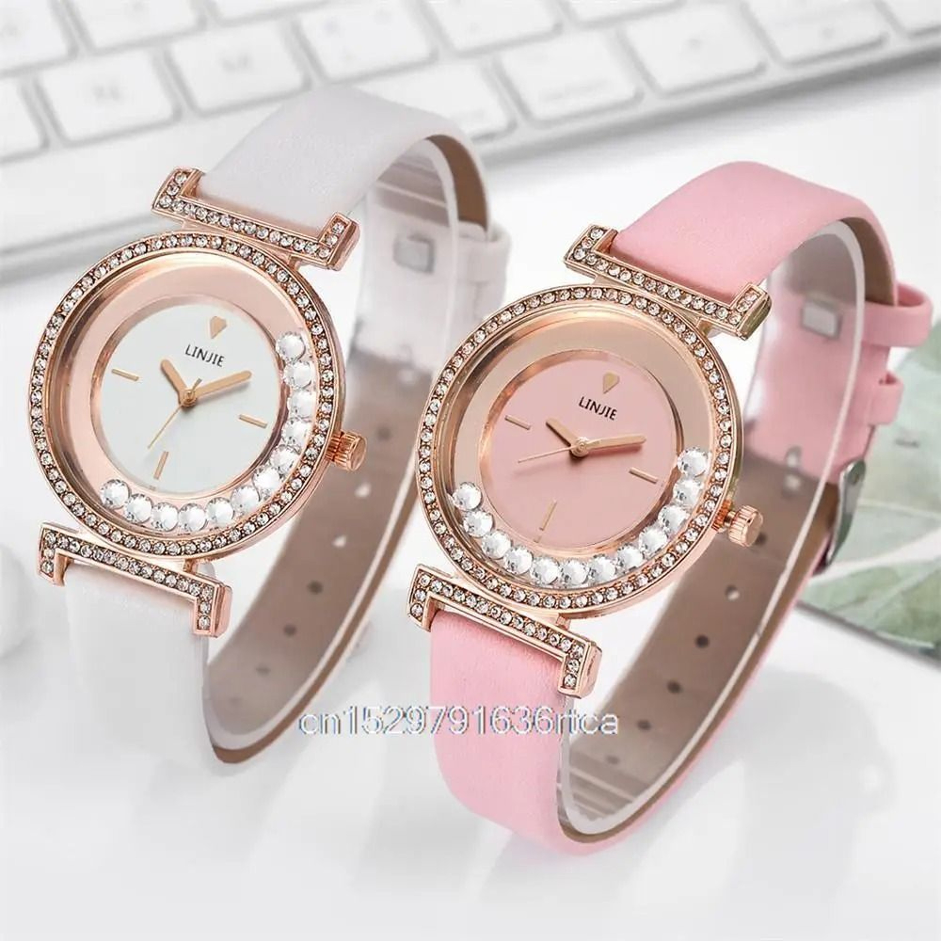 Exquisite Minimalist Diamond Dial Leather Strap Quartz Watch For Women 3