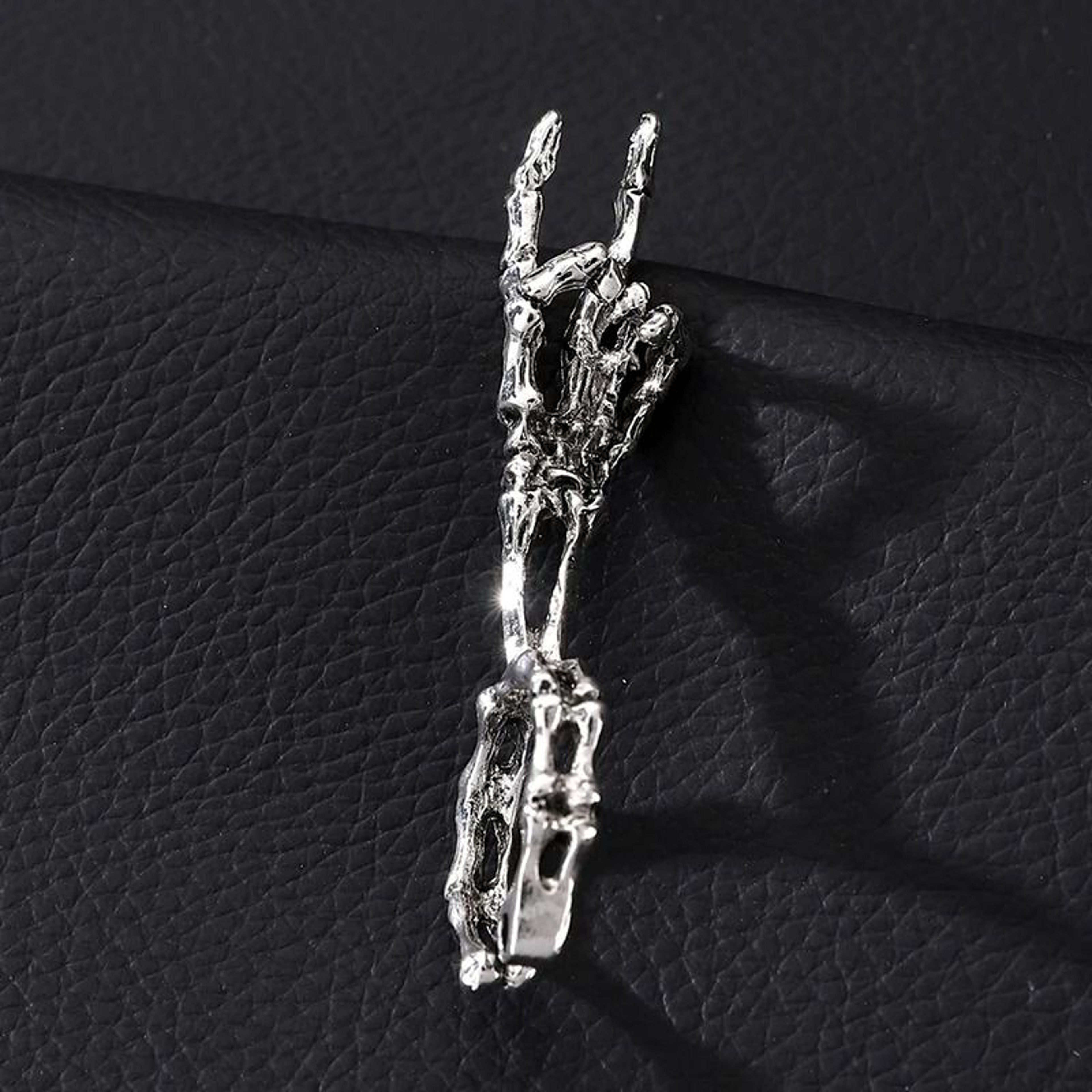 Vintage Personality Cigarette Holder Ring HandsFree Smoking Bracket 7