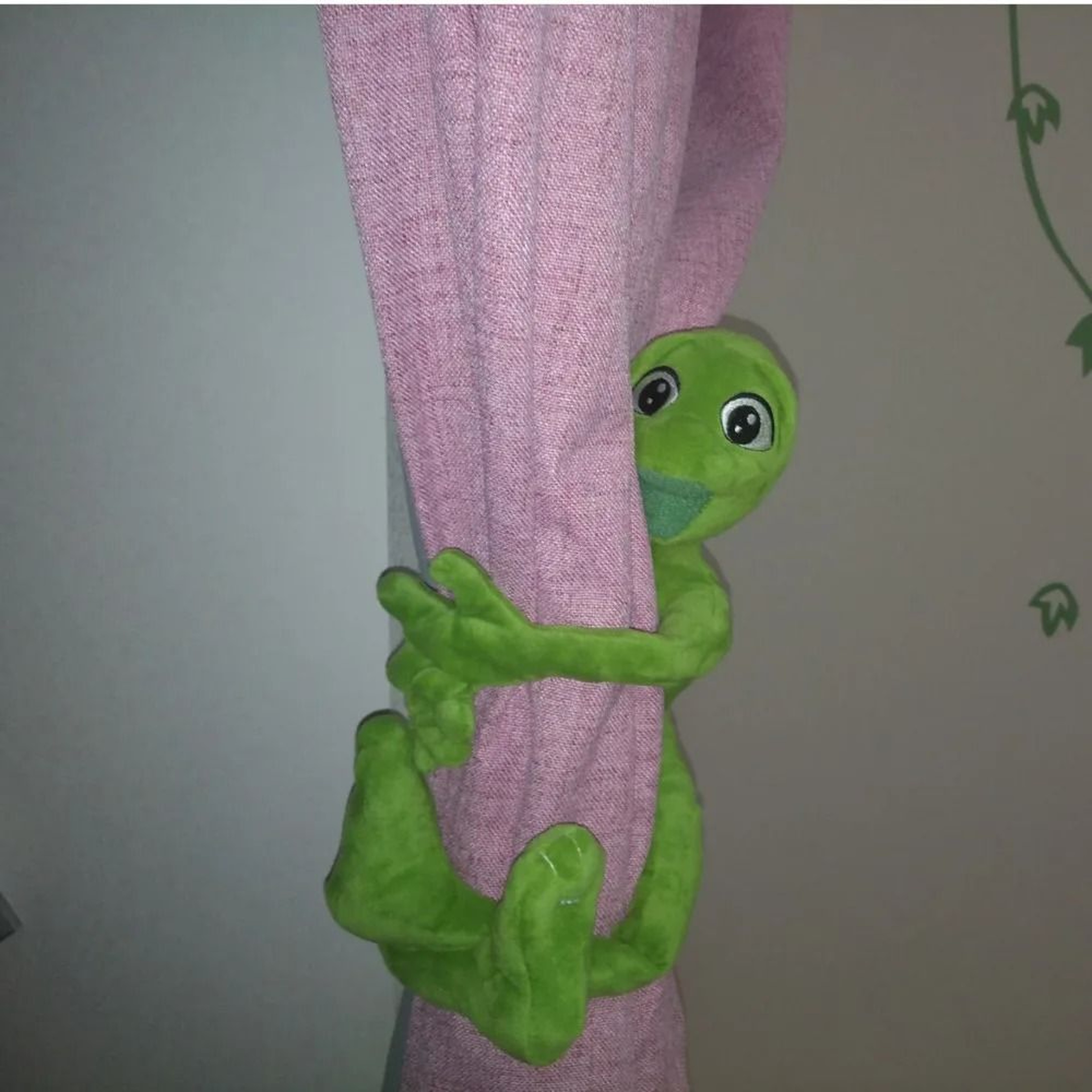 Dame Tu Cosita Martian Green Alien Plush Toy  Mobile Phone Holder 3