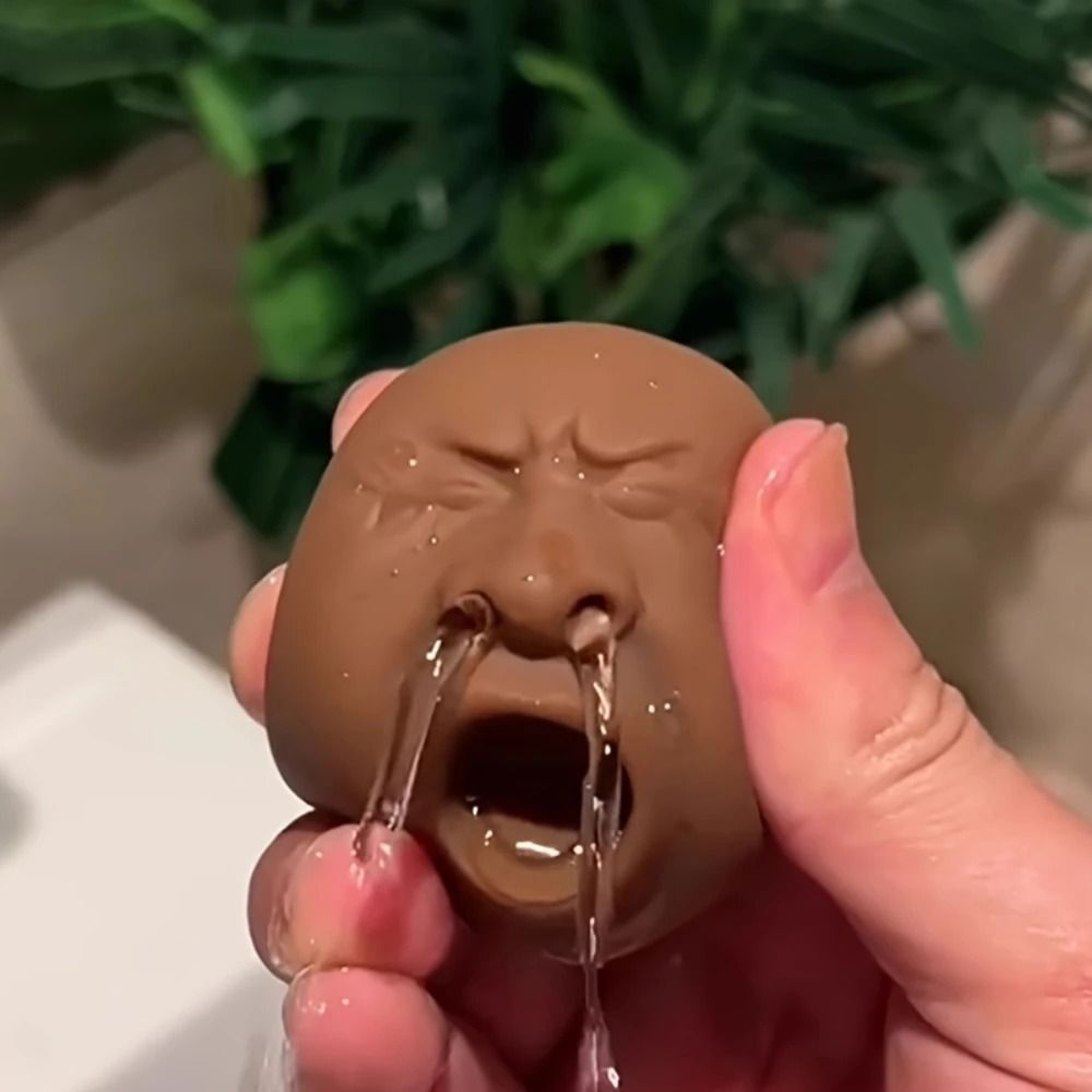 Yawning Tea Pet Funny Squeeze Toy Water Spray Creative Novelty Prank Desk Decor 1