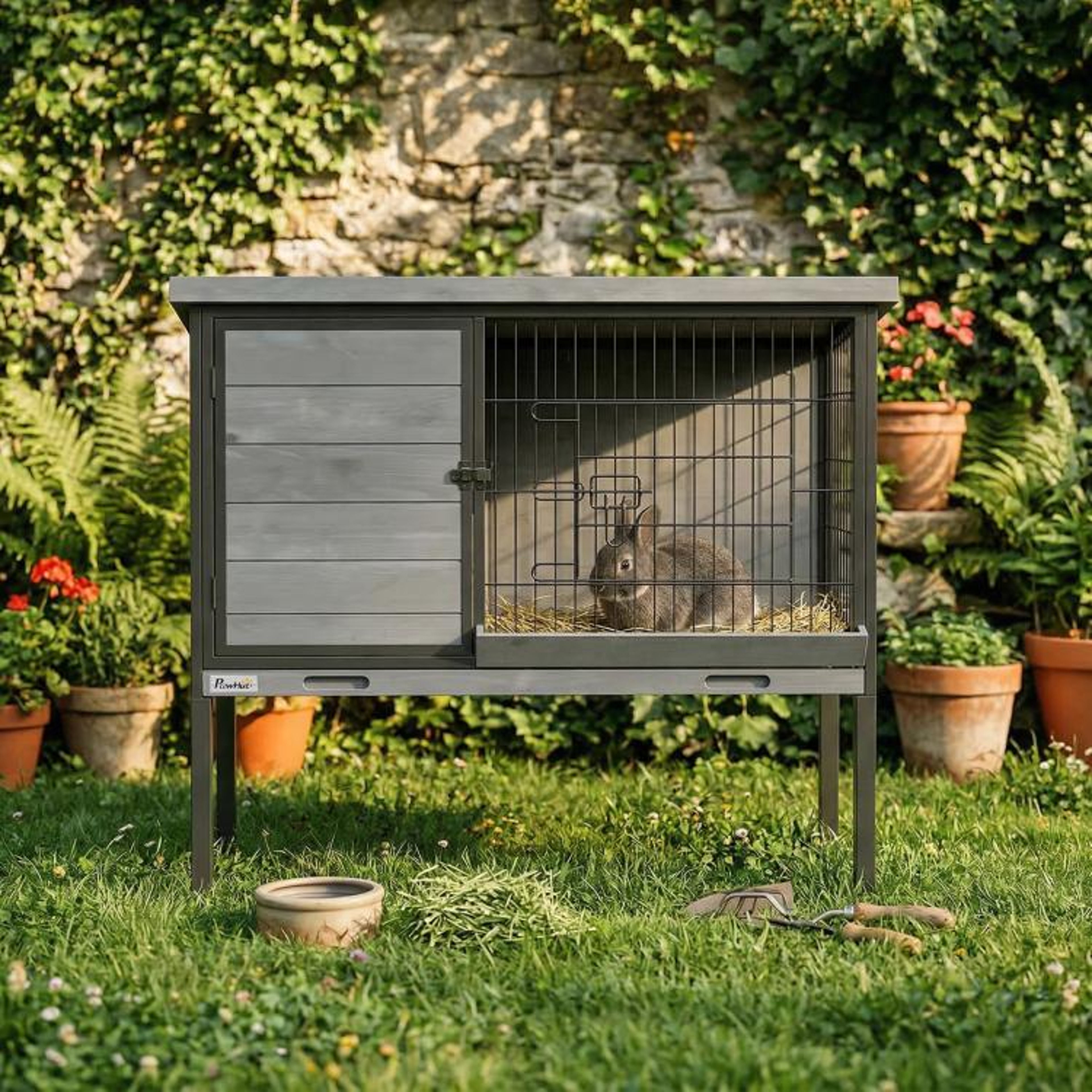 Elevated Outdoor Rabbit Hutch With PullOut Tray And Opening Roof 3