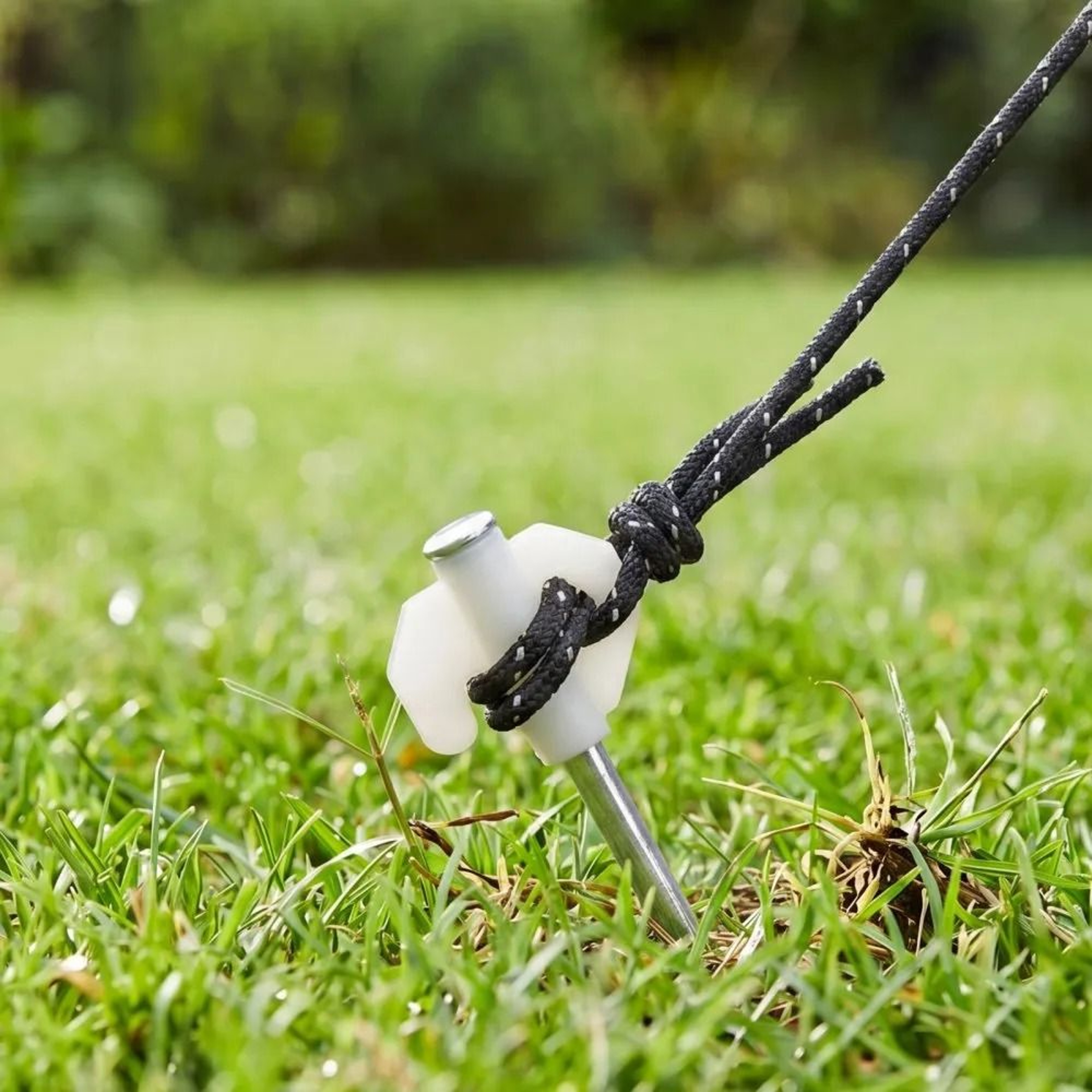 60 Second 4 Person Instant Cabin Tent With Stand Up Interior 7