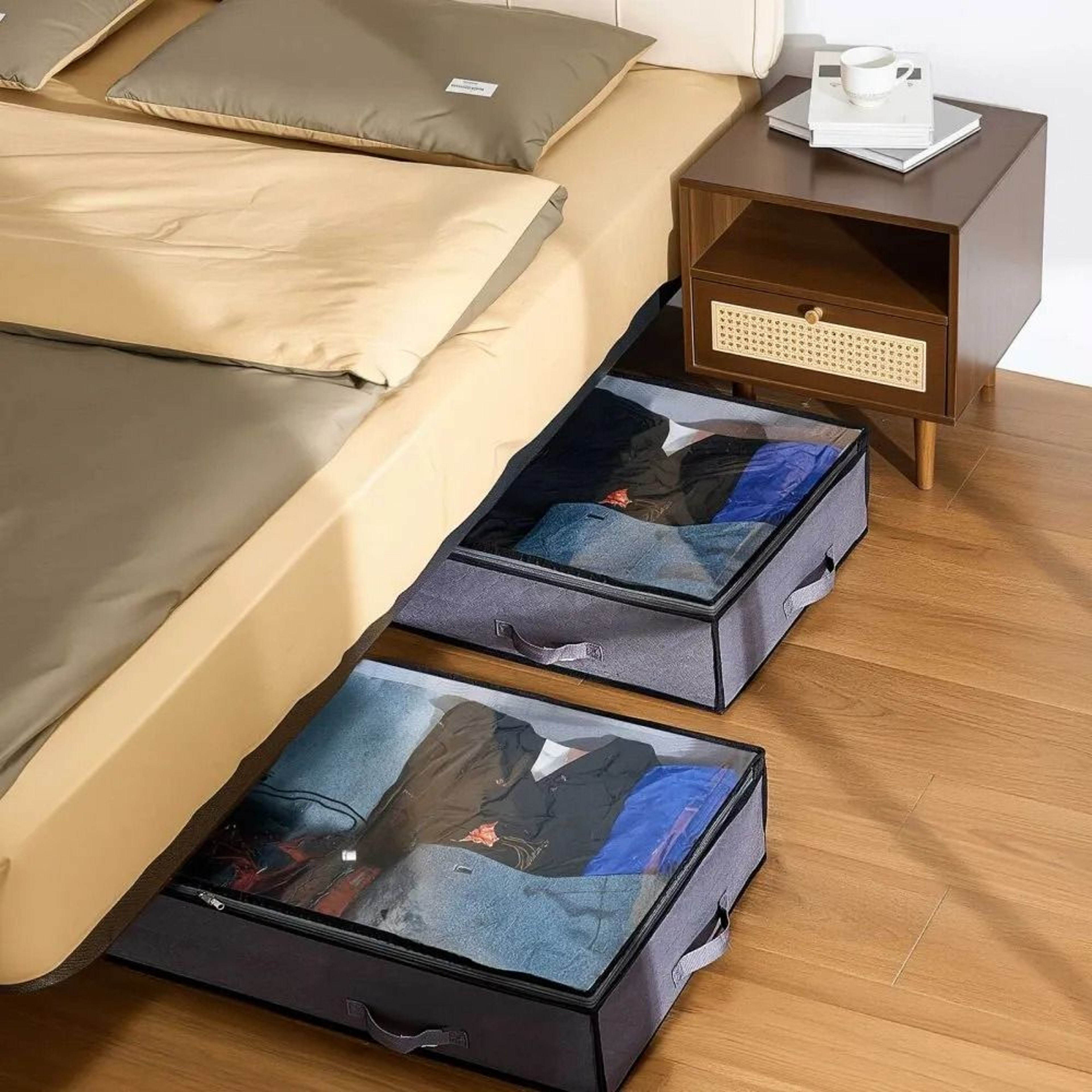 90L Under Bed Storage Containers With Clear Lids For Clothes Shoes And Blankets 5