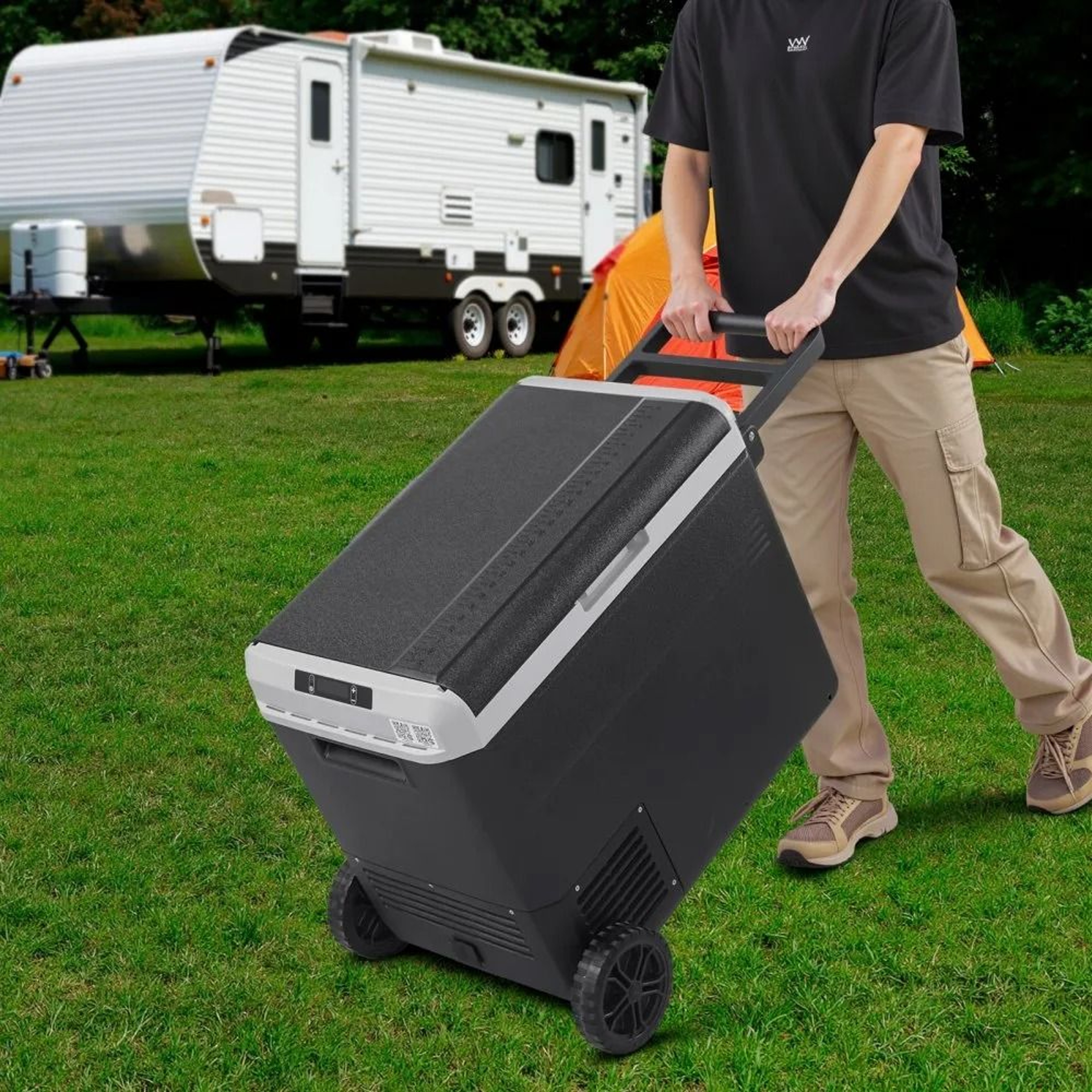 634QT 12V Car Refrigerator Portable Freezer With Wheels For Camping Travel 3