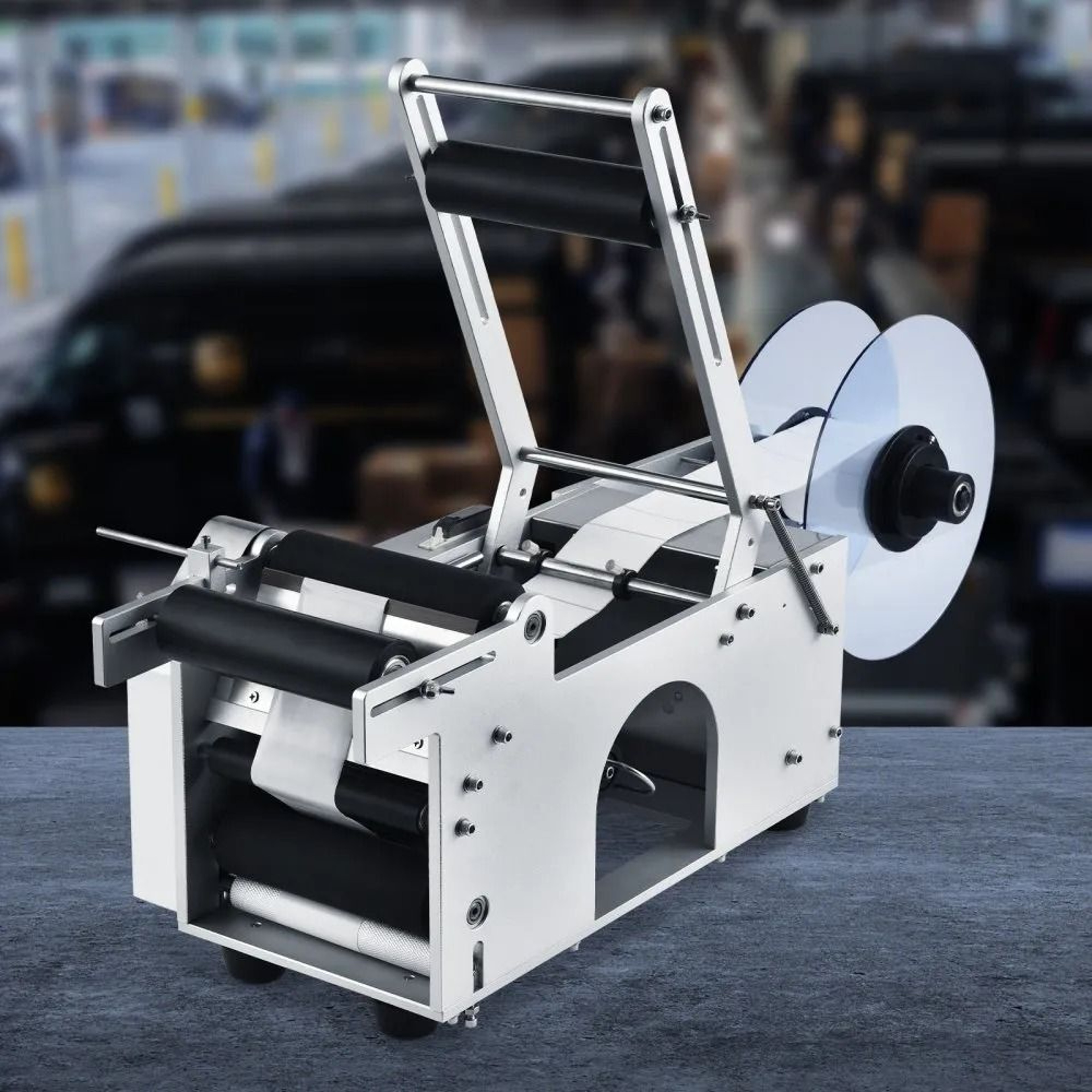 Semi Automatic Round Bottle Labeling Machine Electric Label Applicator With Precision Sensor 6